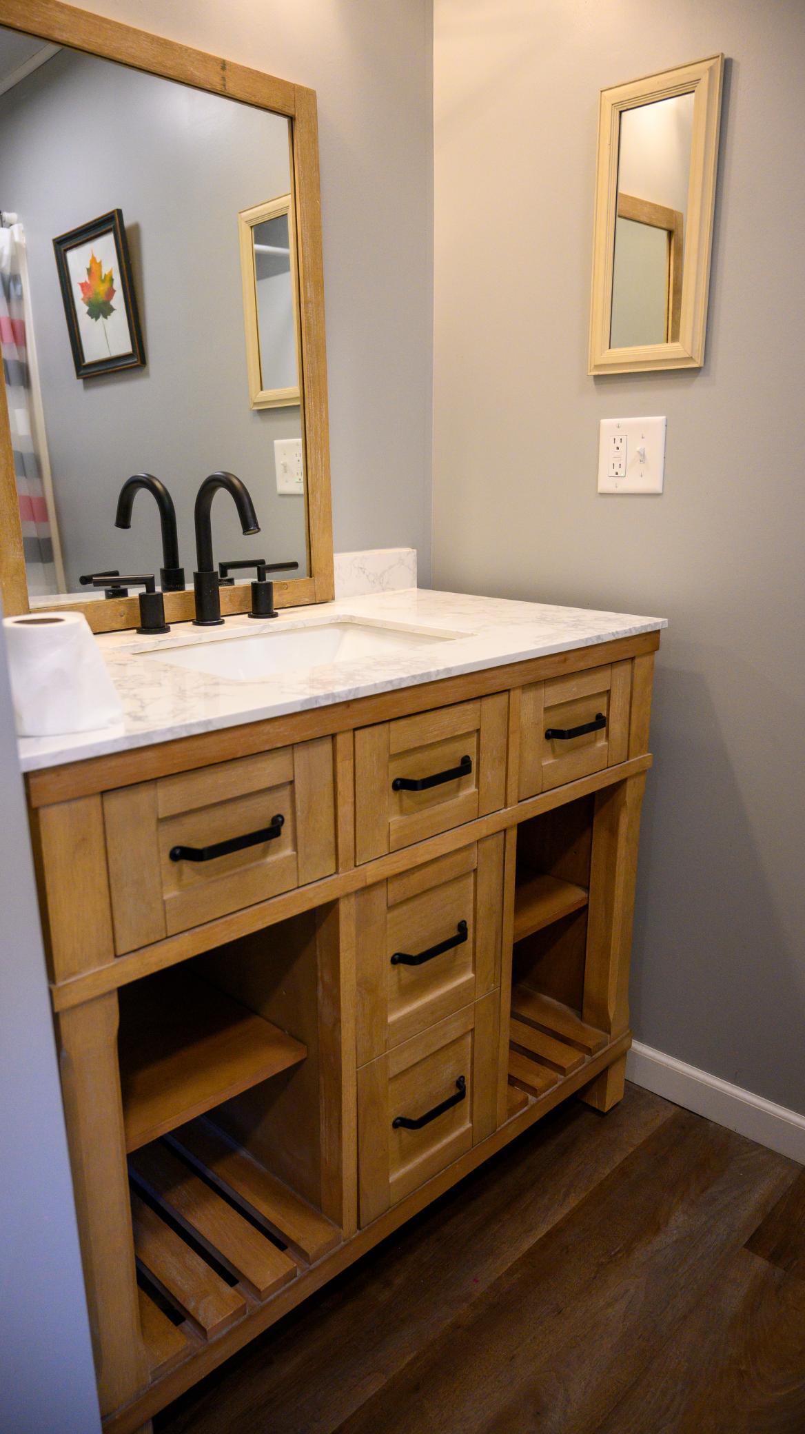 1969 single family home for sale at 33481 S Upper Hay Drive in Pequot Lakes, MN — 2 bed, 1 bath (photo 14 of 19)