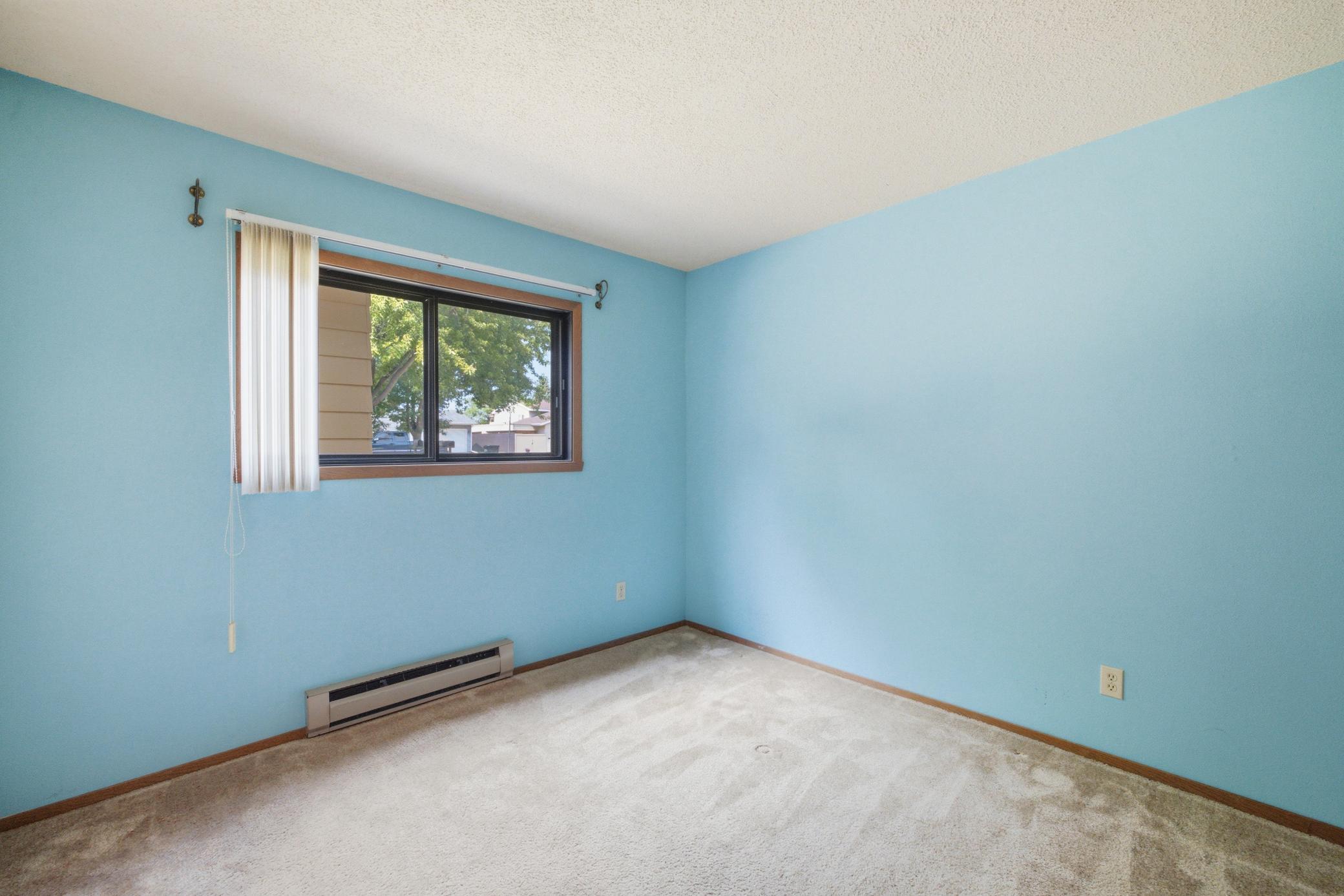 625 19th Street E, West Fargo ND 58078 - Photo 23 of 32
