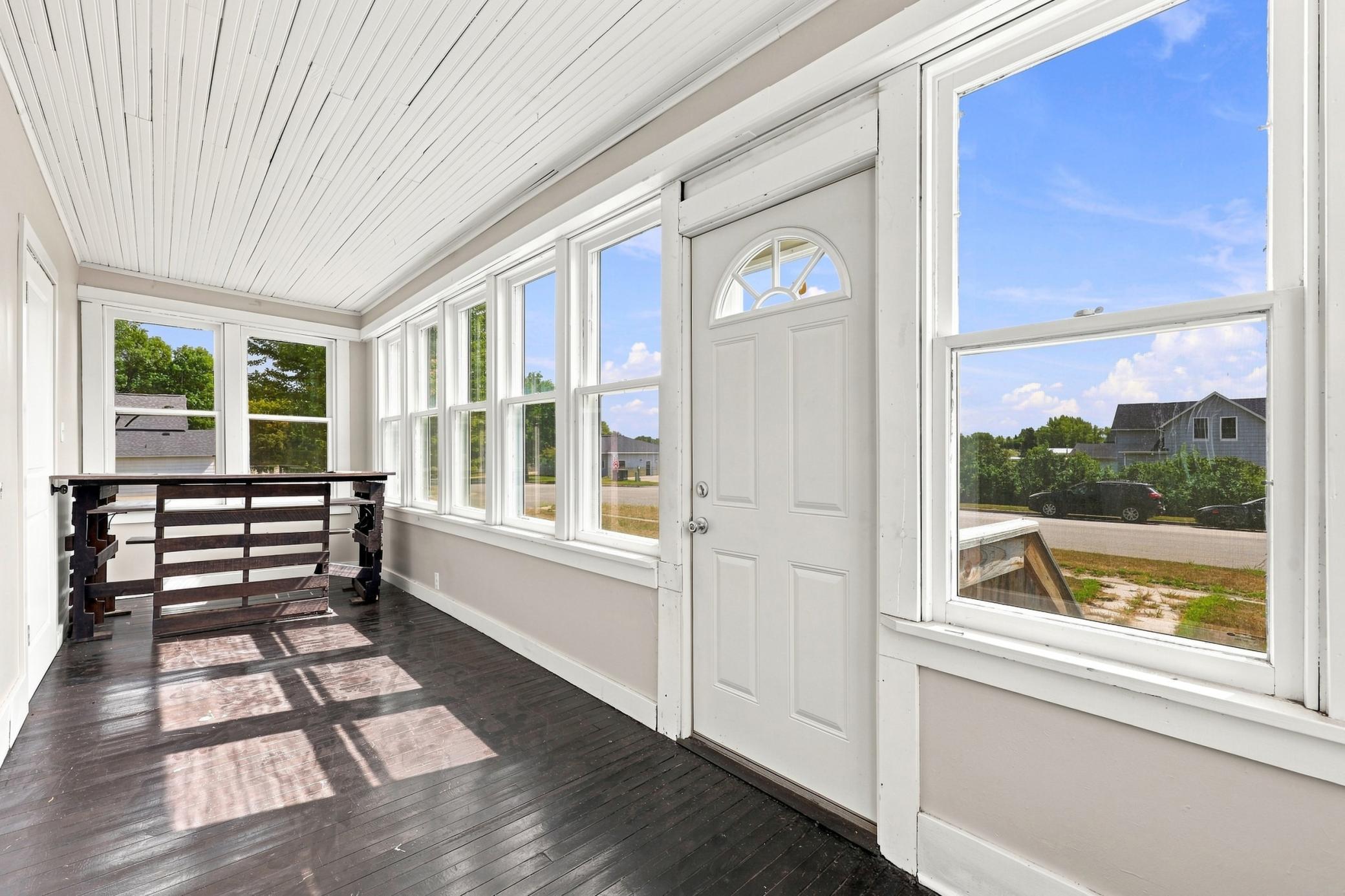 1900 single family home for sale at 802 Hobart Street in Hawley, MN — 4 bed, 2 bath (photo 18 of 36)