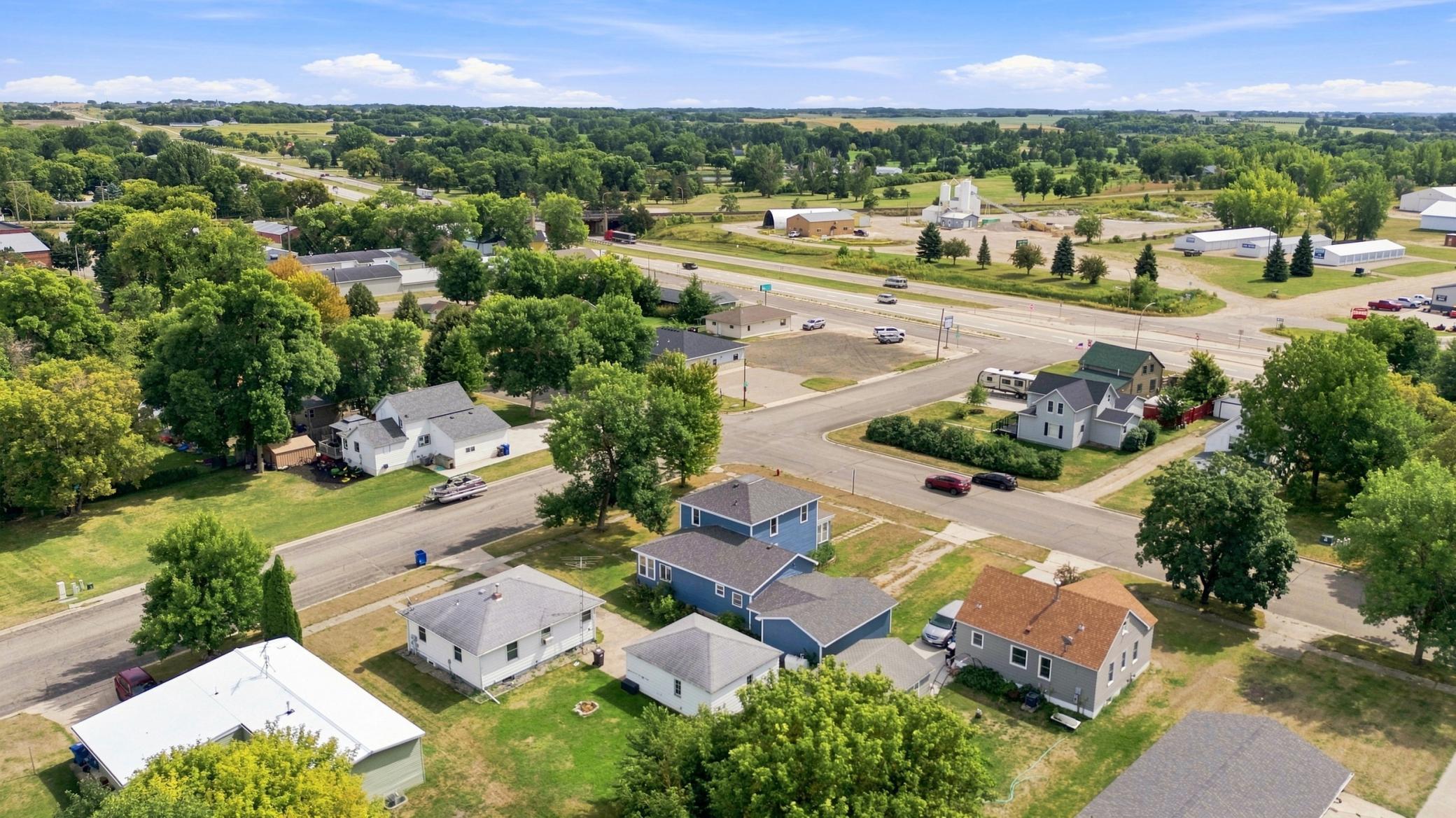 1900 single family home for sale at 802 Hobart Street in Hawley, MN — 4 bed, 2 bath (photo 30 of 36)