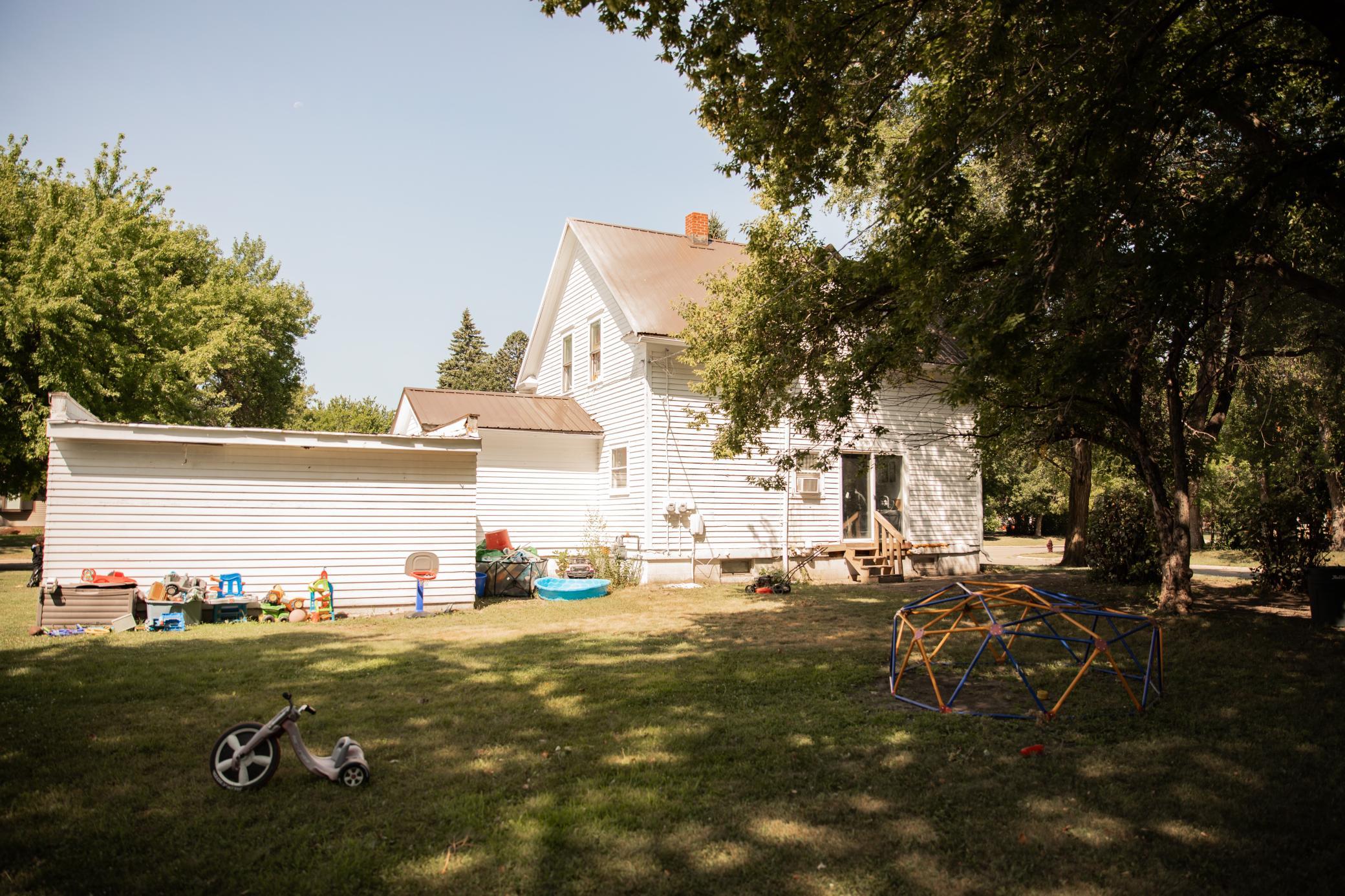 1924 single family home for sale at 203 S Main Street in Gwinner, ND — 3 bed, 2 bath (photo 34 of 37)