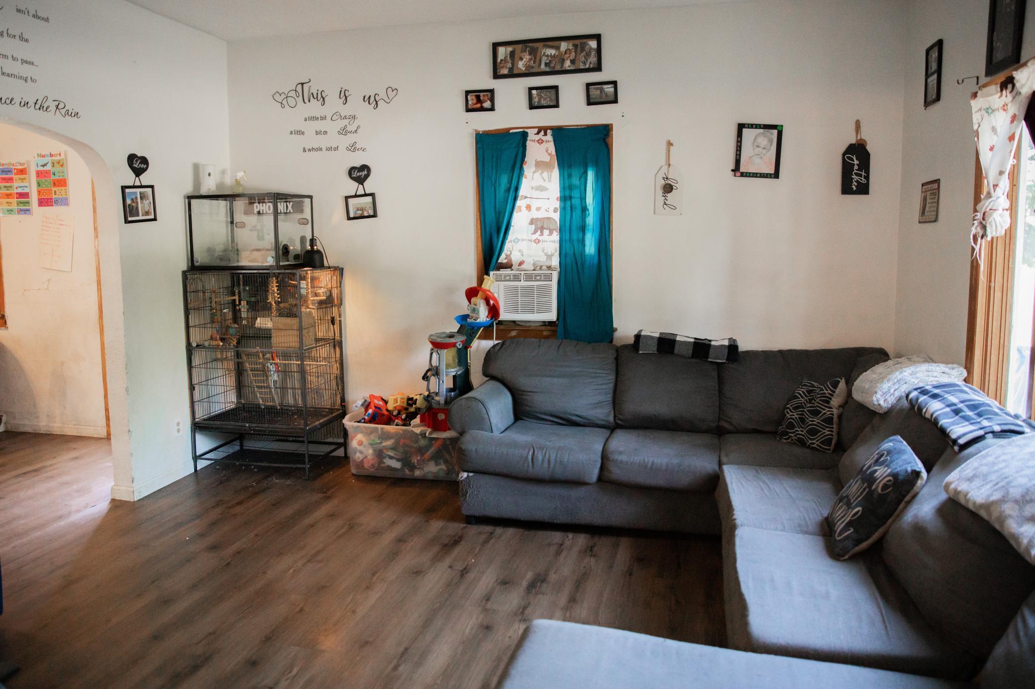 1924 single family home for sale at 203 S Main Street in Gwinner, ND — 3 bed, 2 bath (photo 8 of 37)