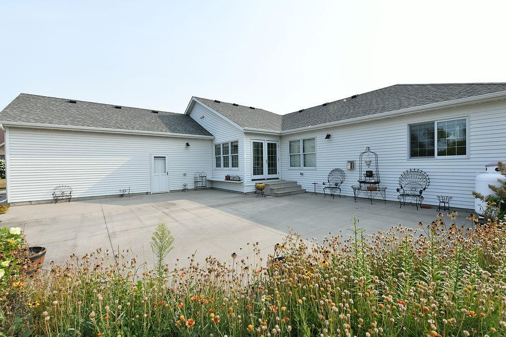 520 2nd Avenue S, Kindred ND 58051 - Photo 3 of 52