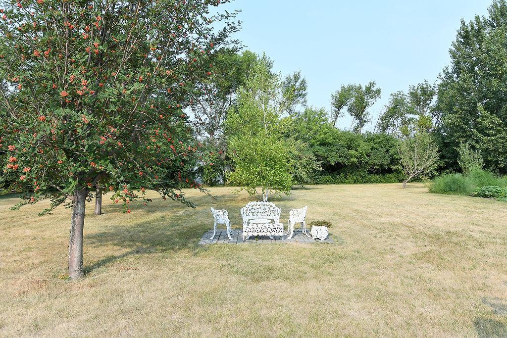 520 2nd Avenue S, Kindred ND 58051 - Photo 10 of 52
