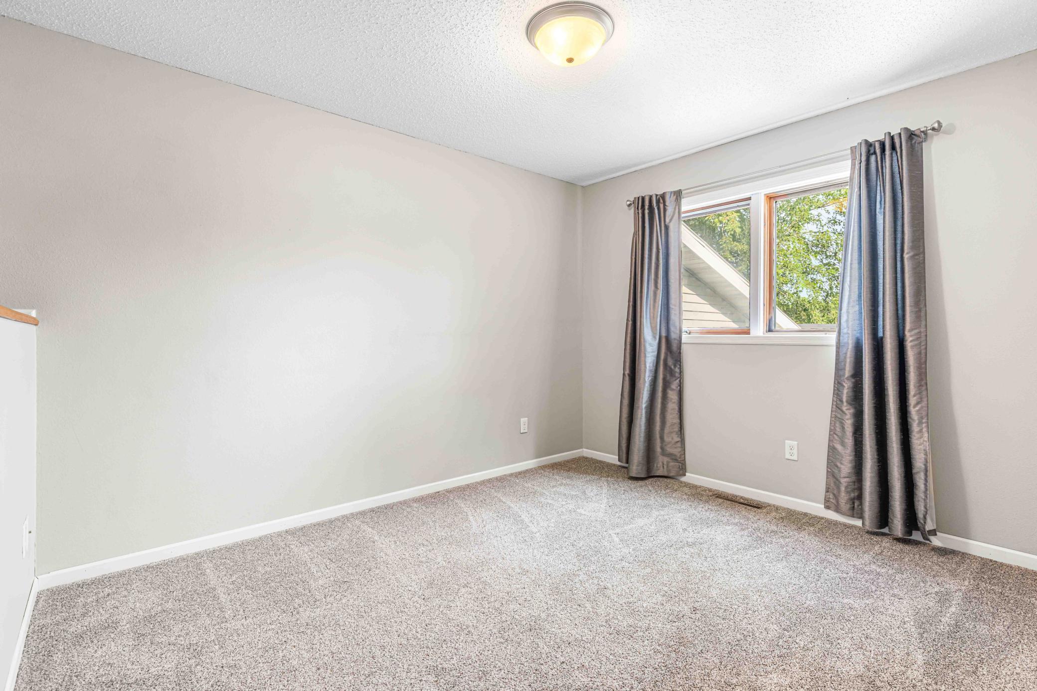 902 76th Avenue S, Fargo ND 58104 - Photo 15 of 57