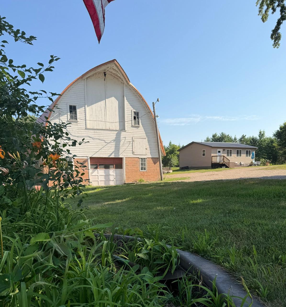 1980 single family home for sale at 38151 County Highway 35 in Dent, MN — 1 bed, 1 bath (photo 12 of 38)