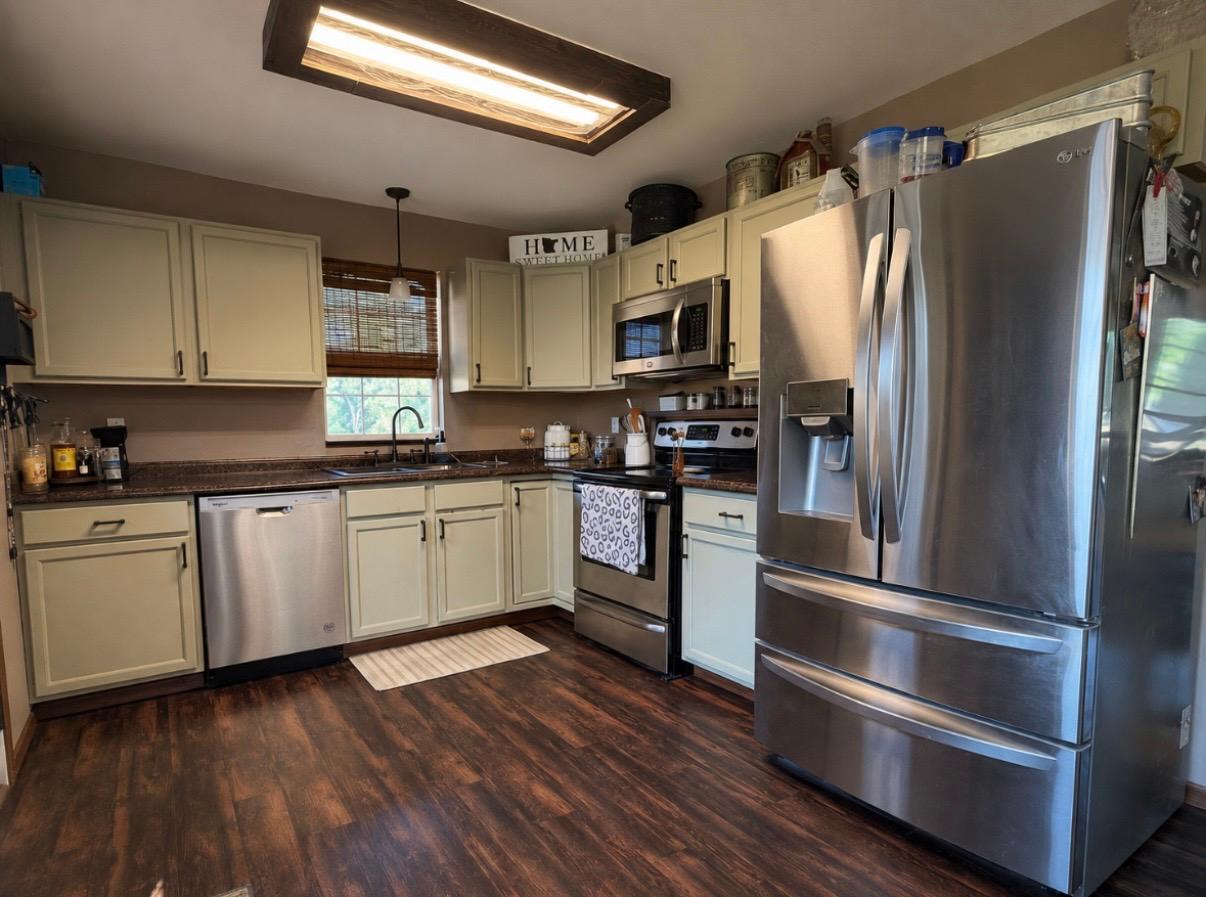 1980 single family home for sale at 38151 County Highway 35 in Dent, MN — 1 bed, 1 bath (photo 24 of 38)