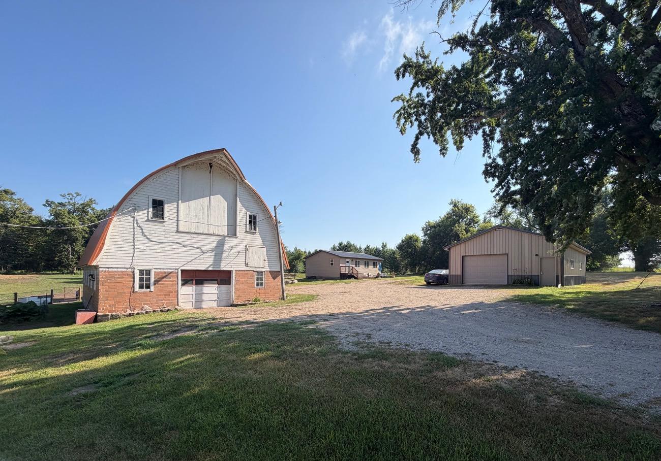 1980 single family home for sale at 38151 County Highway 35 in Dent, MN — 1 bed, 1 bath (photo 8 of 38)