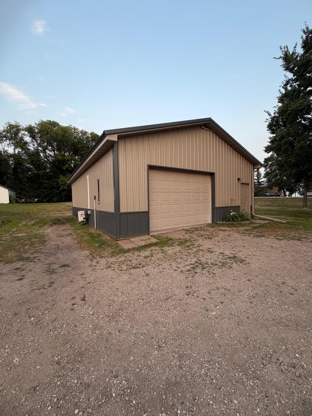 1980 single family home for sale at 38151 County Highway 35 in Dent, MN — 1 bed, 1 bath (photo 9 of 38)