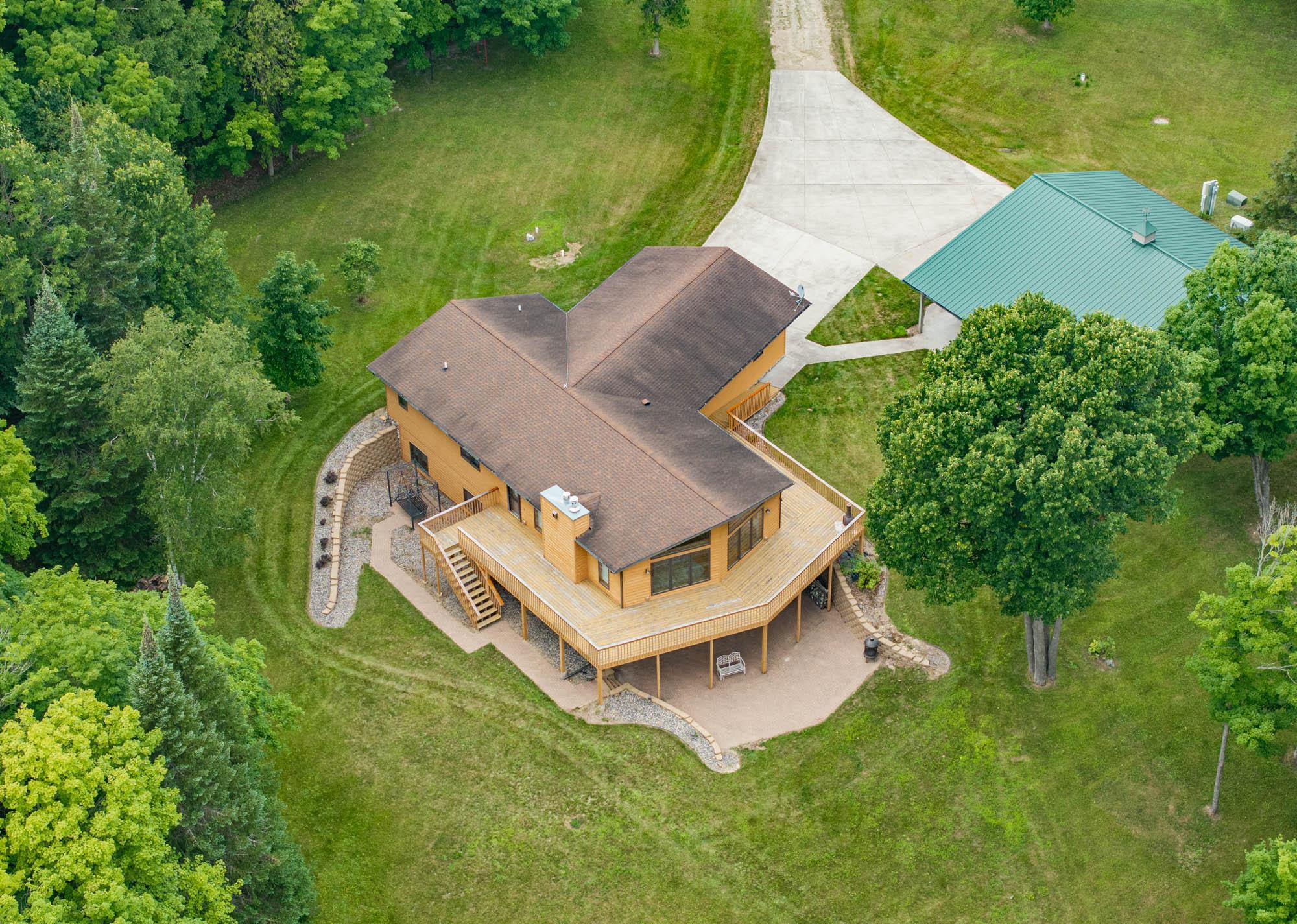 2006 single family home for sale at 46726 County Road 133 in Deer River, MN — 4 bed, 4 bath (photo 2 of 50)