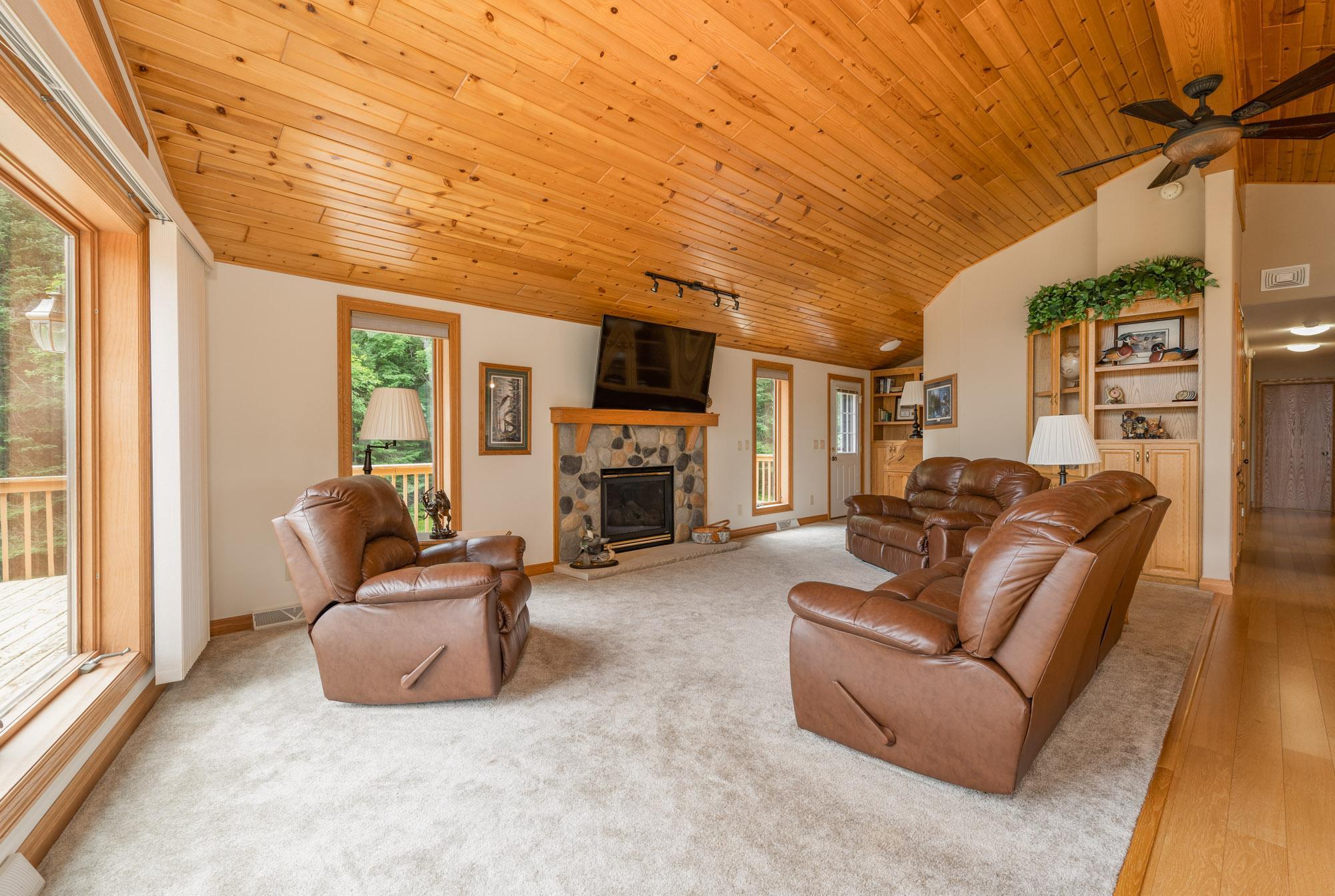 2006 single family home for sale at 46726 County Road 133 in Deer River, MN — 4 bed, 4 bath (photo 15 of 50)