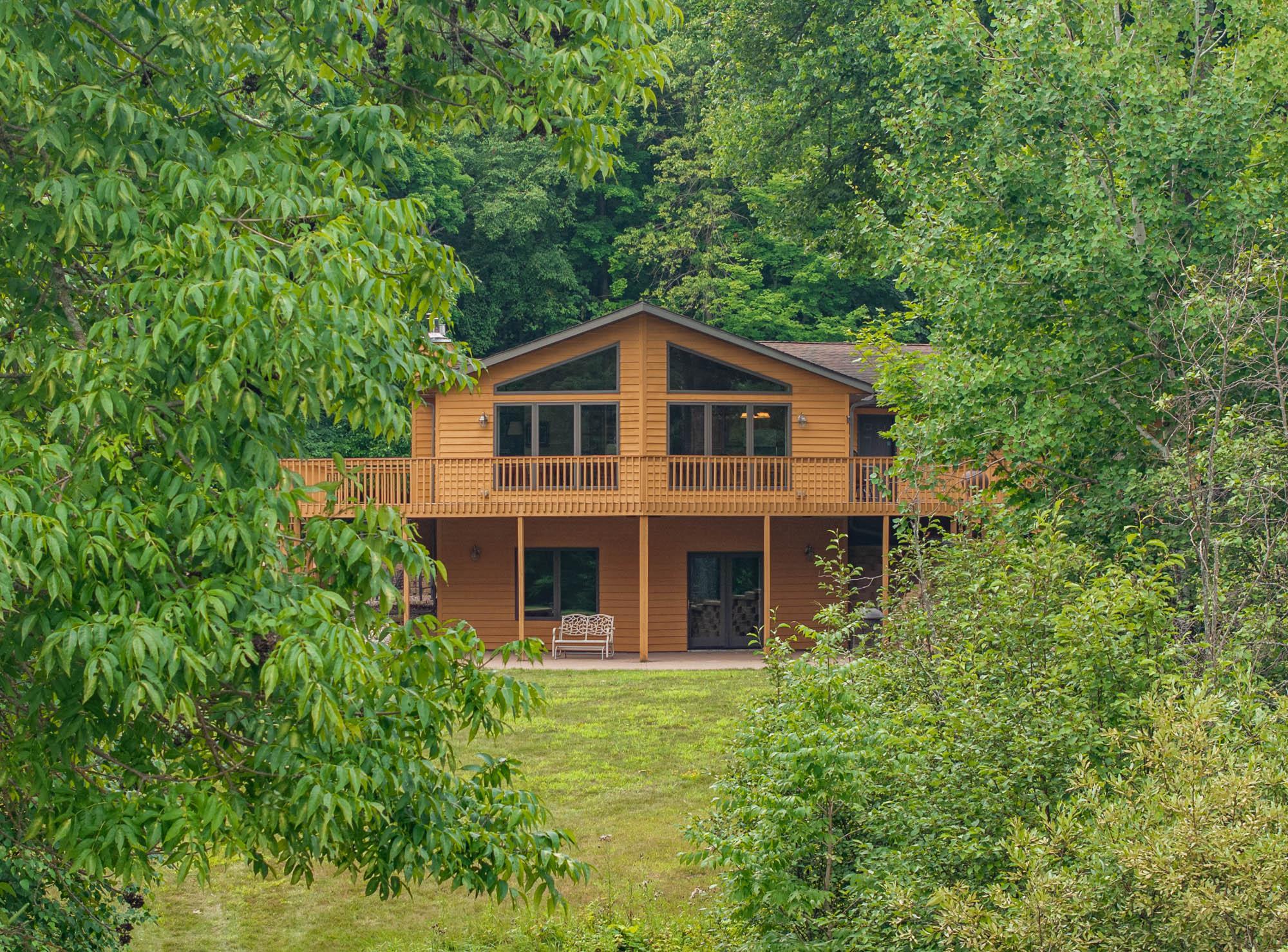 2006 single family home for sale at 46726 County Road 133 in Deer River, MN — 4 bed, 4 bath (photo 3 of 50)