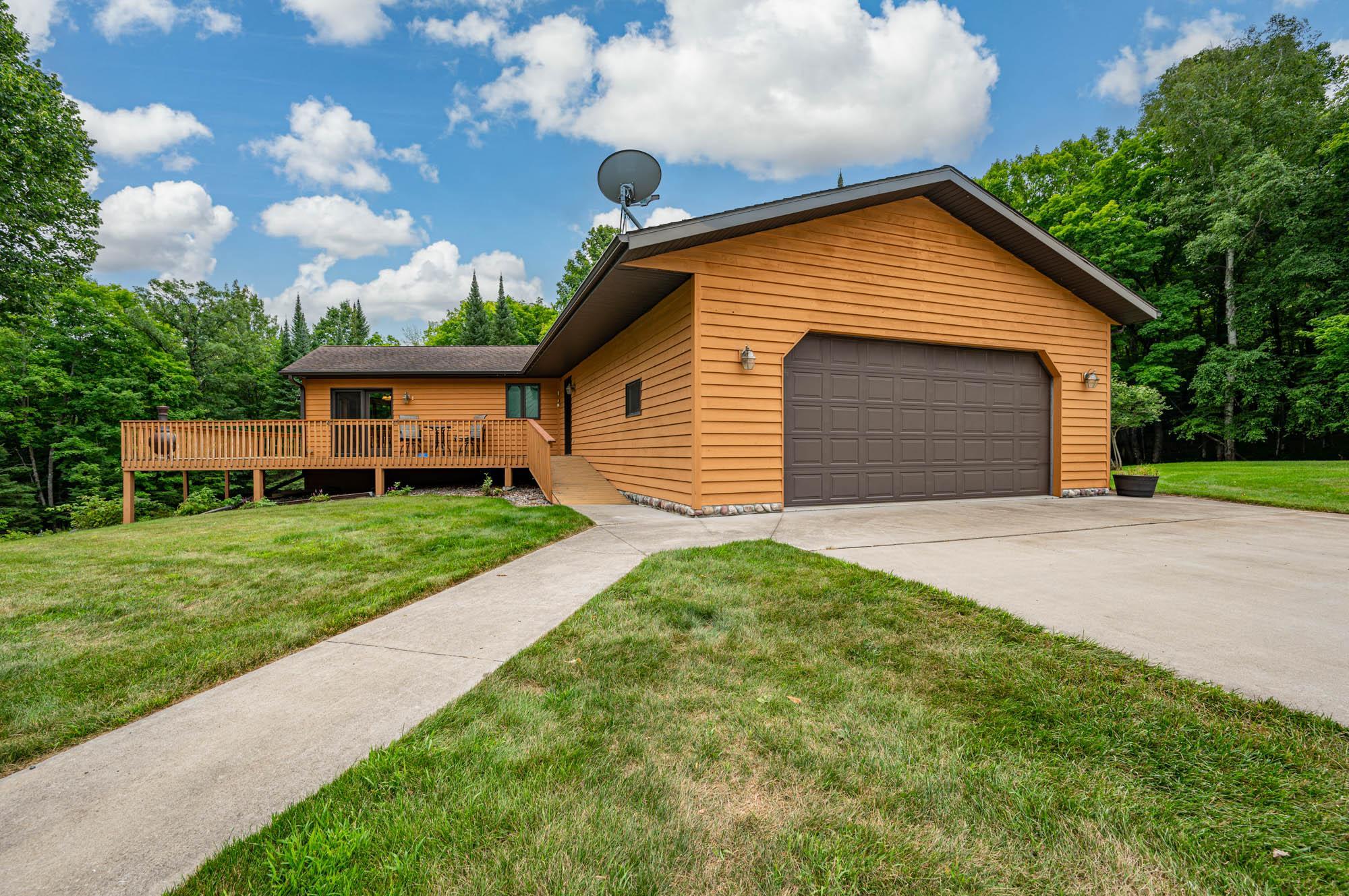 2006 single family home for sale at 46726 County Road 133 in Deer River, MN — 4 bed, 4 bath (photo 9 of 50)
