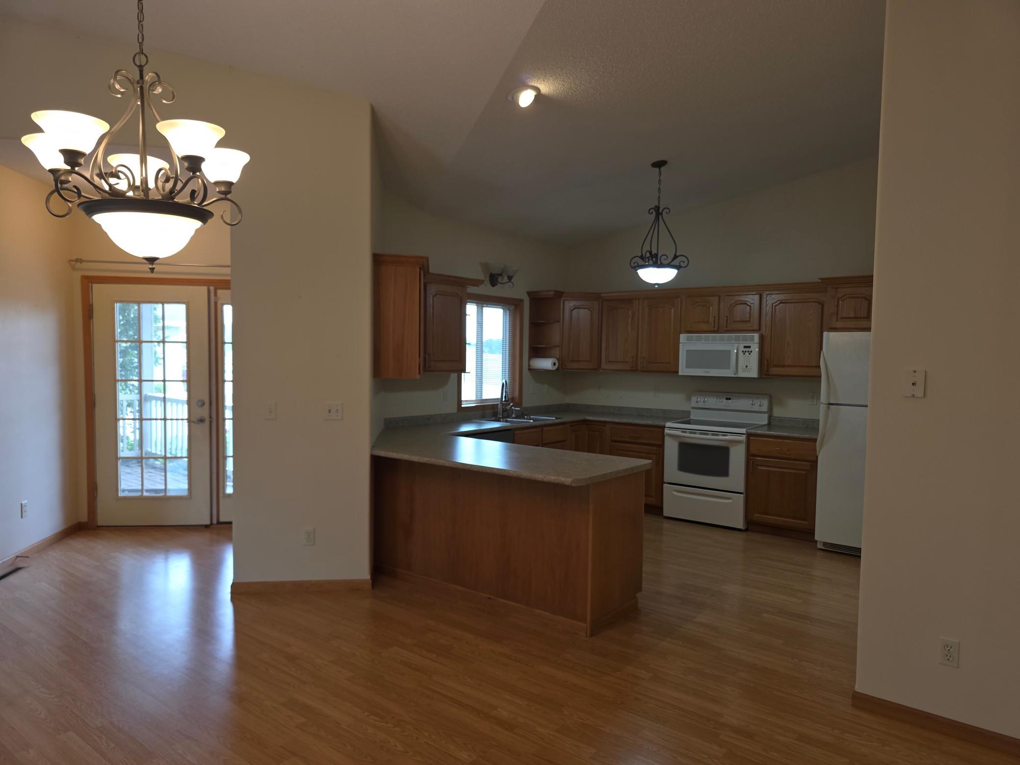 972 33rd Street S, Moorhead MN 56560 - Photo 11 of 35