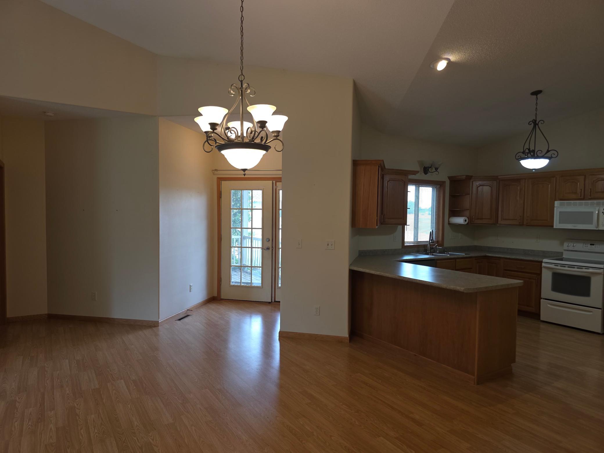 972 33rd Street S, Moorhead MN 56560 - Photo 12 of 35
