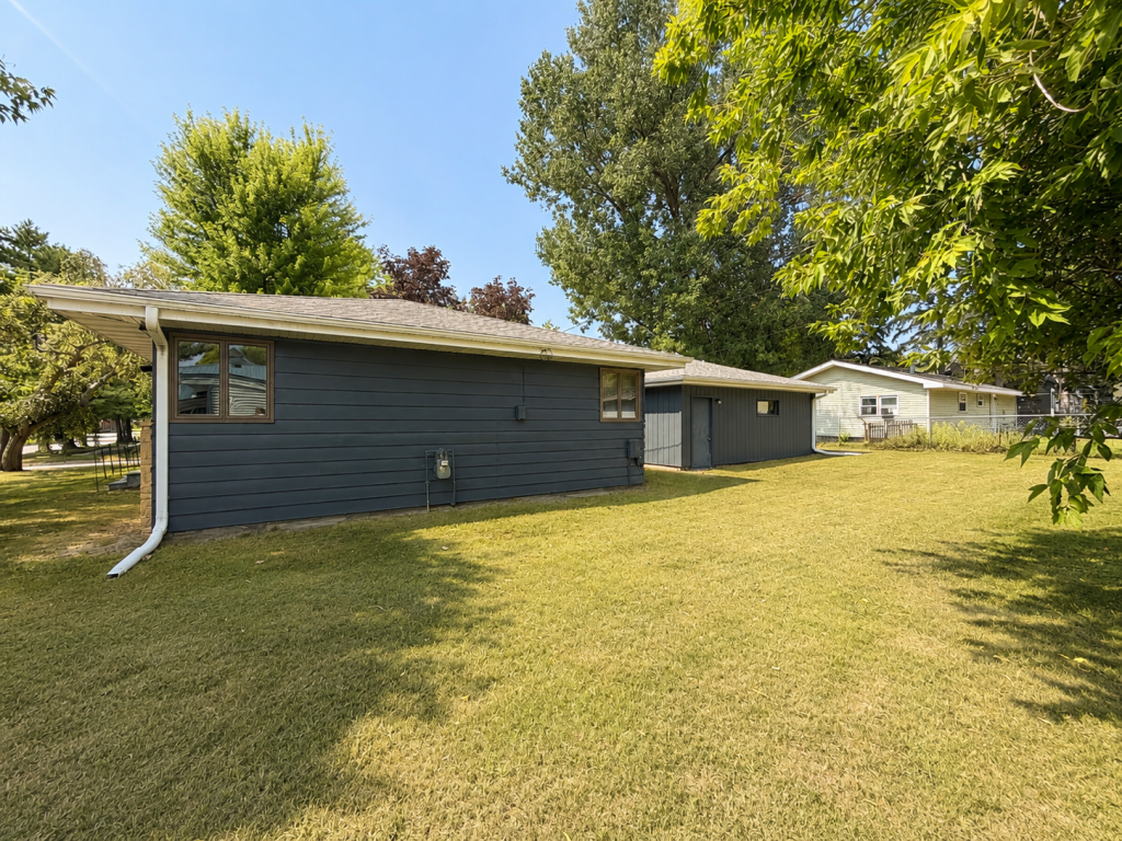 515 NW 6th Street, Grand Rapids MN 55744 - Photo 26 of 29
