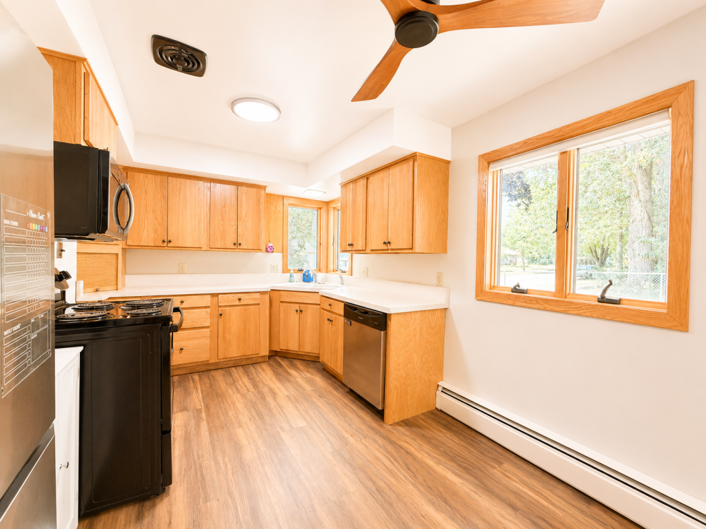 515 NW 6th Street, Grand Rapids MN 55744 - Photo 6 of 29