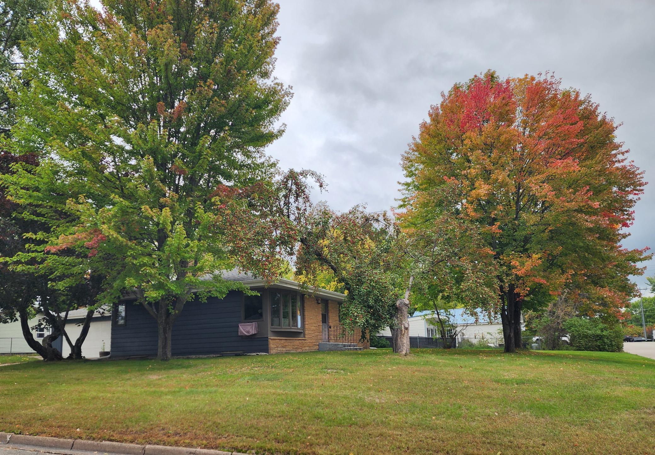 1955 single family home for sale at 515 NW 6th Street in Grand Rapids, MN — 3 bed, 1 bath (photo 4 of 29)
