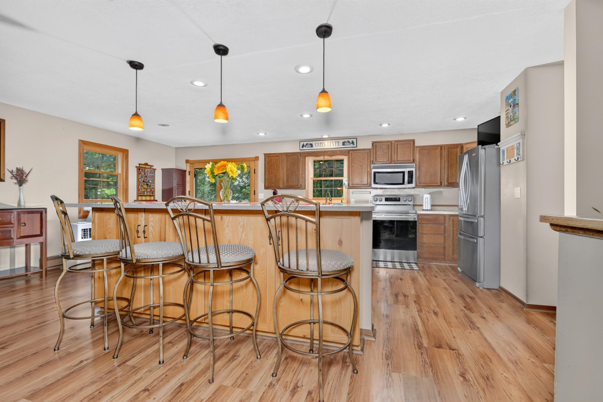 1976 single family home for sale at 2452 Deschepper Drive in Grand Rapids, MN — 4 bed, 2 bath (photo 14 of 47)