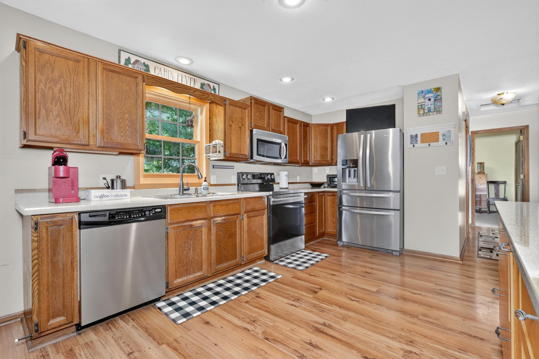 1976 single family home for sale at 2452 Deschepper Drive in Grand Rapids, MN — 4 bed, 2 bath (photo 15 of 47)