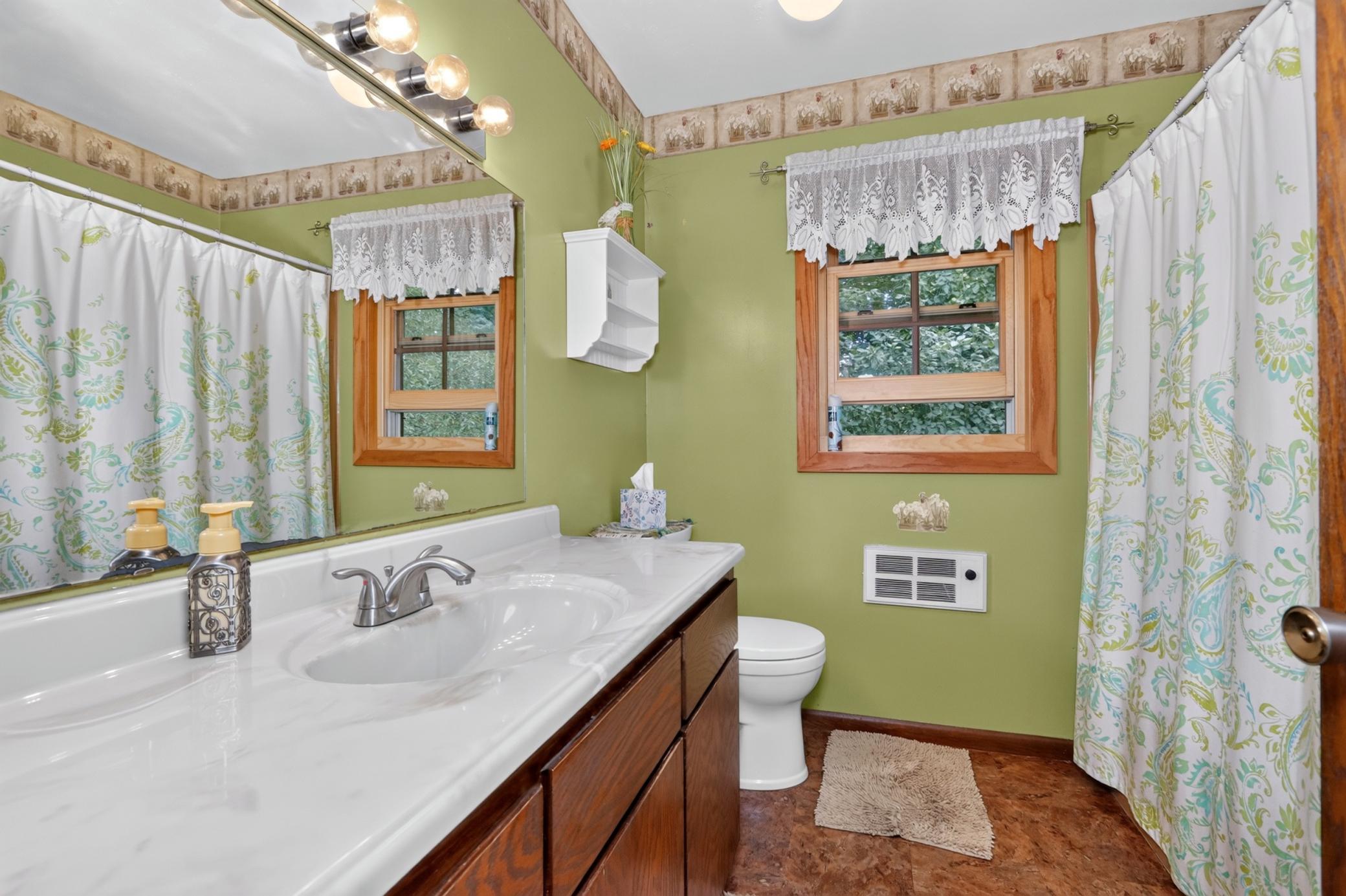 1976 single family home for sale at 2452 Deschepper Drive in Grand Rapids, MN — 4 bed, 2 bath (photo 19 of 47)