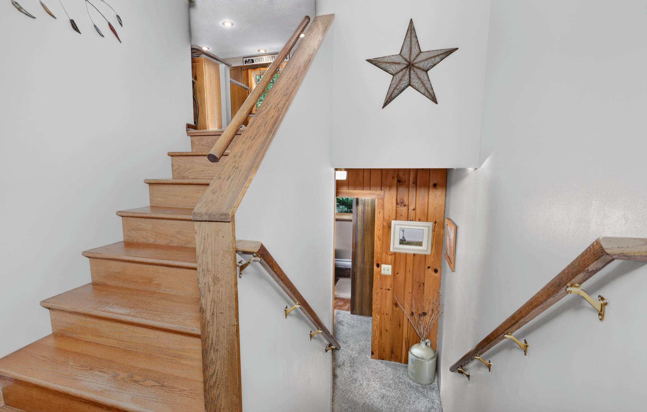 1976 single family home for sale at 2452 Deschepper Drive in Grand Rapids, MN — 4 bed, 2 bath (photo 20 of 47)