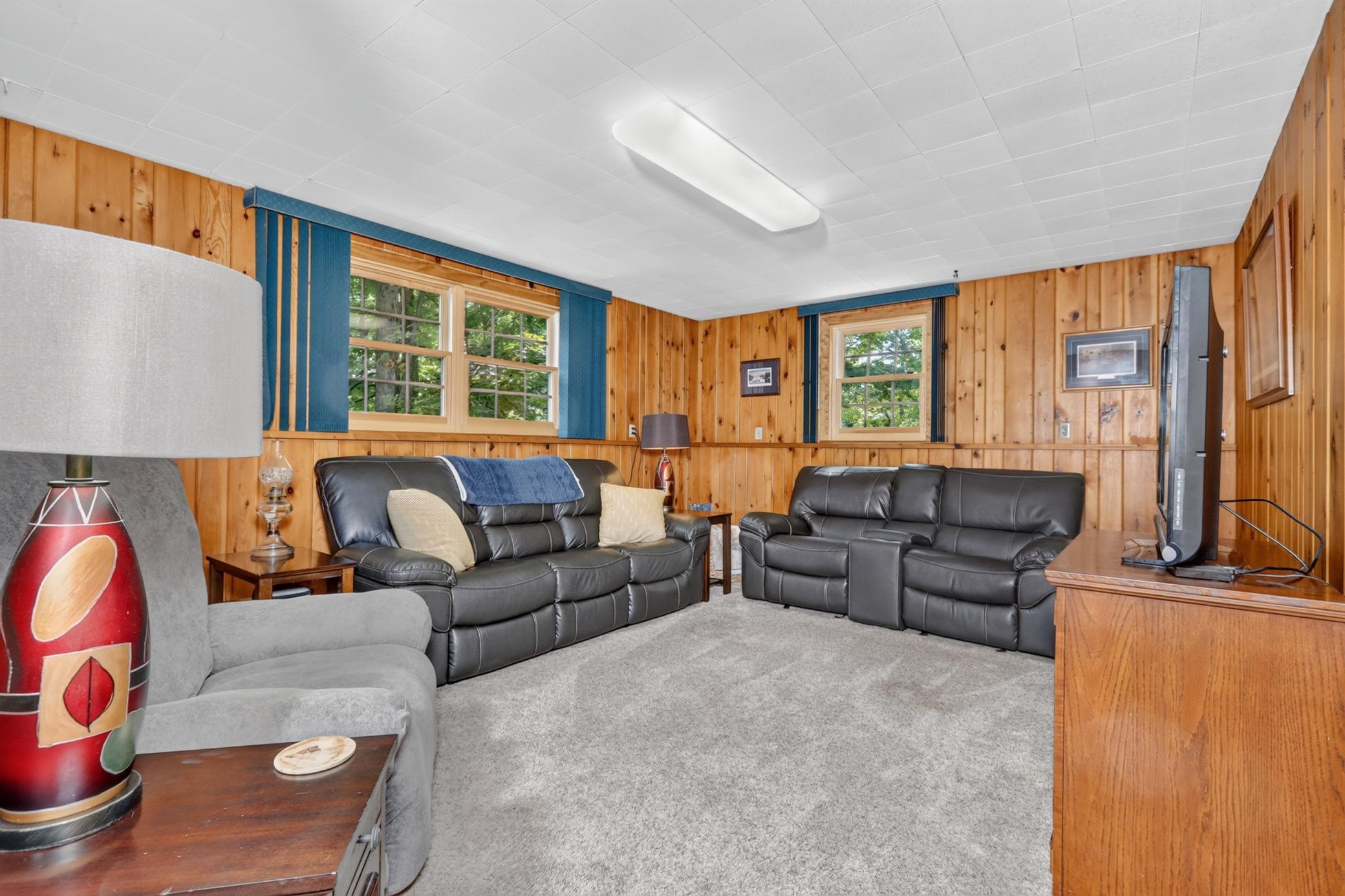 1976 single family home for sale at 2452 Deschepper Drive in Grand Rapids, MN — 4 bed, 2 bath (photo 22 of 47)