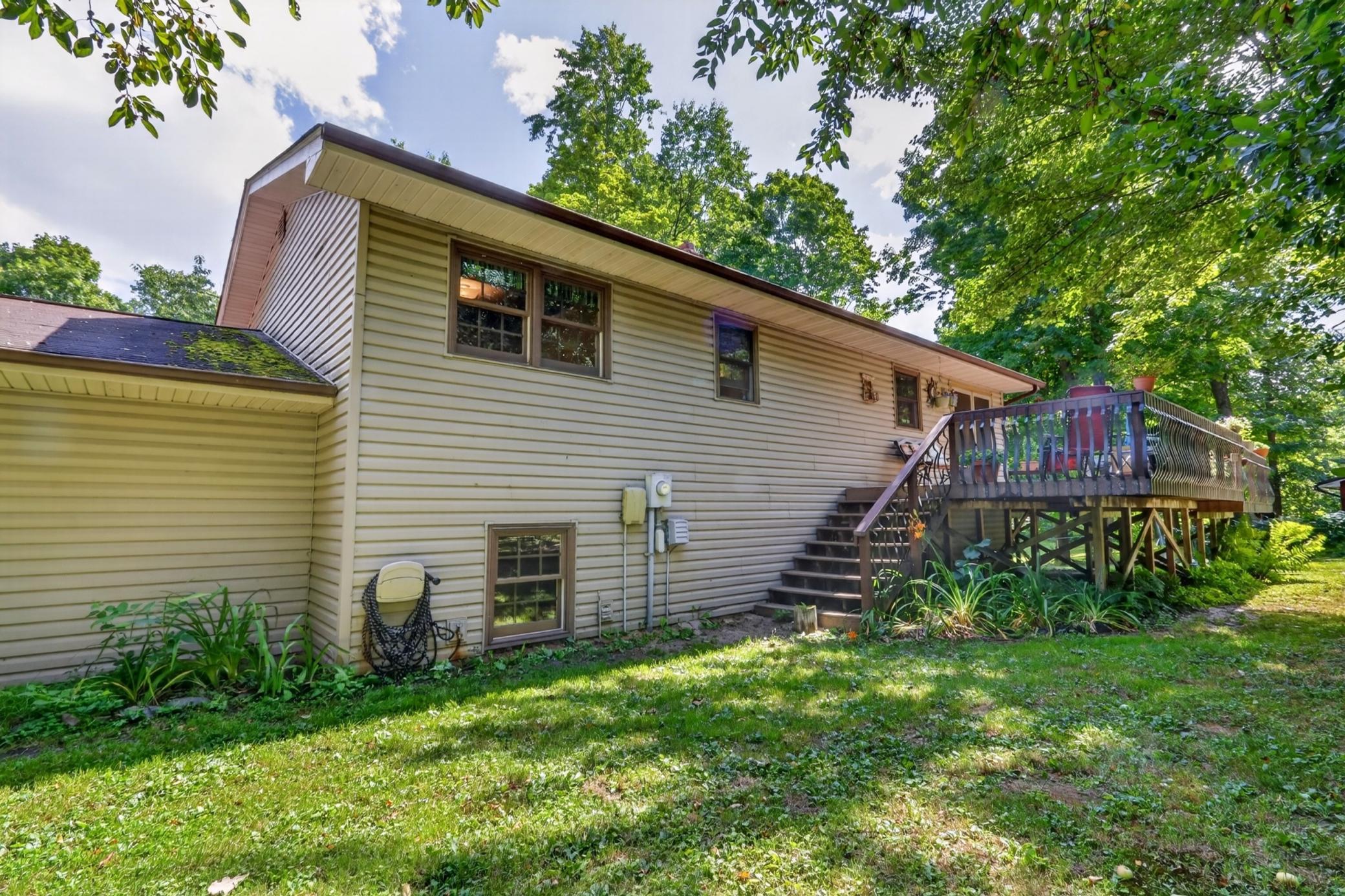 1976 single family home for sale at 2452 Deschepper Drive in Grand Rapids, MN — 4 bed, 2 bath (photo 37 of 47)