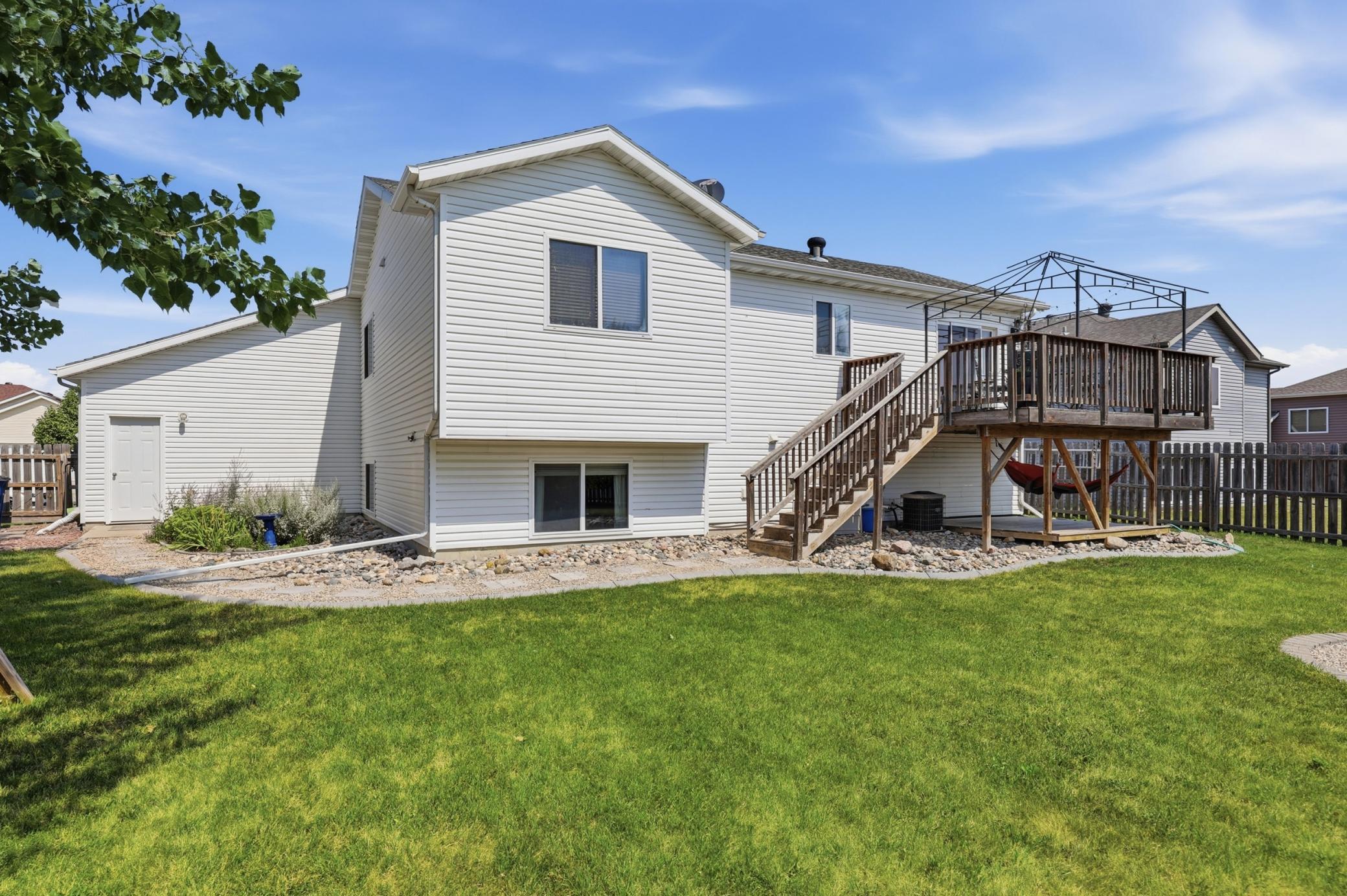 1227 38th Avenue S, Moorhead MN 56560 - Photo 24 of 26