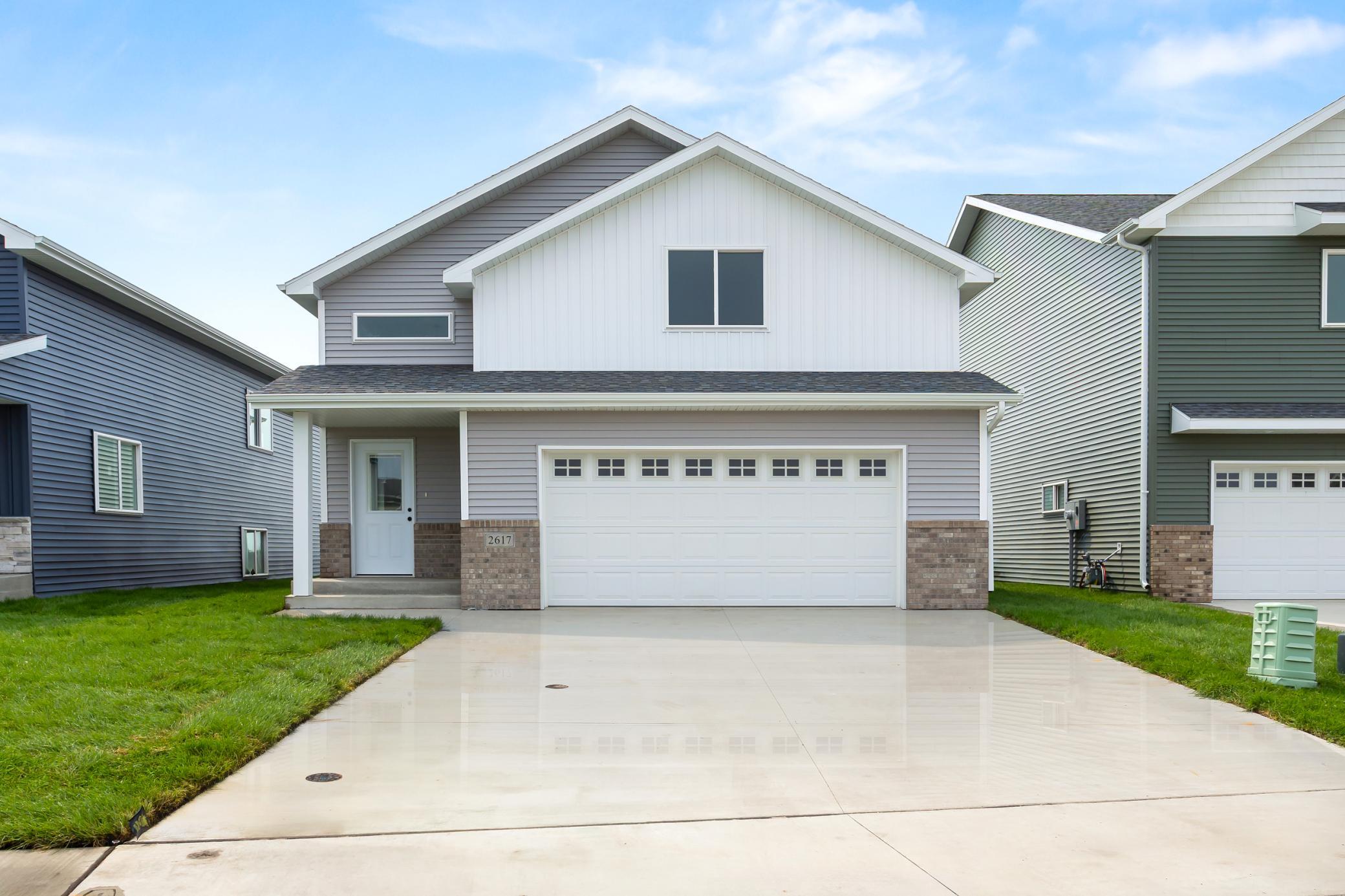 2025 single family home for sale at 2617 38 Avenue S in Moorhead, MN — 4 bed, 2 bath