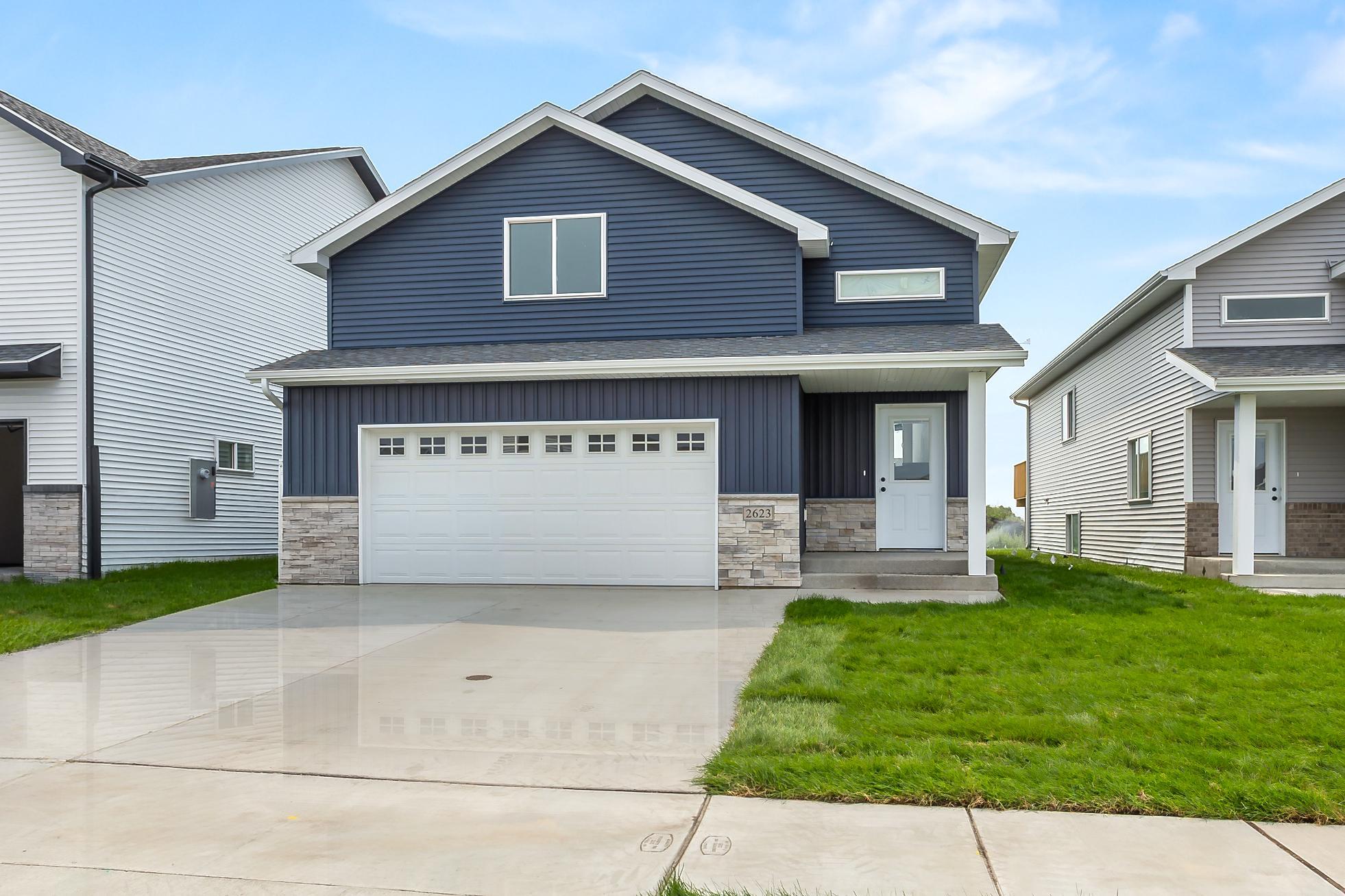 2025 single family home for sale at 2623 38 Avenue S in Moorhead, MN — 4 bed, 2 bath