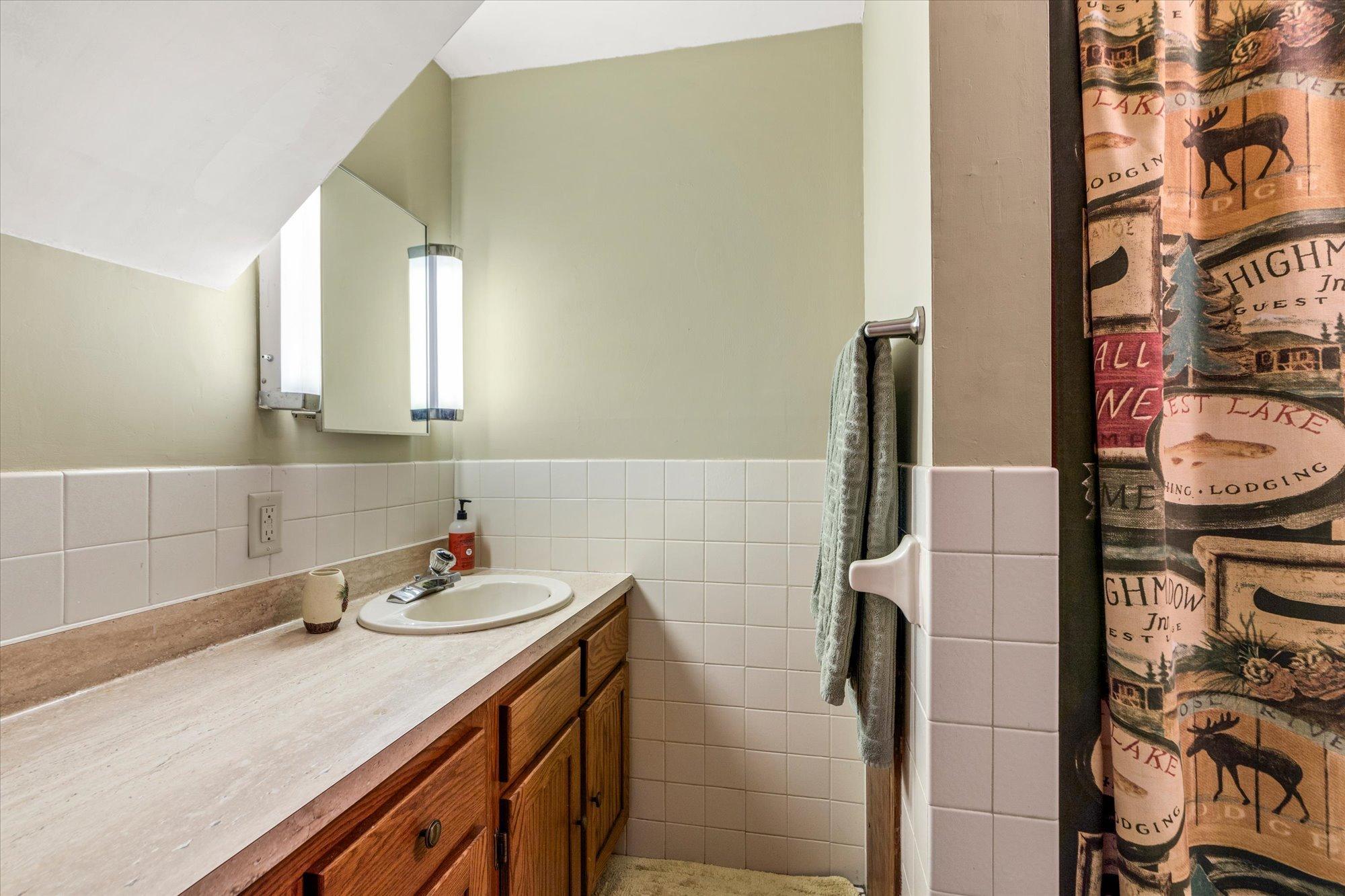 1974 single family home for sale at 29270 Huxtable Point Road in Merrifield, MN — 3 bed, 2 bath (photo 22 of 47)