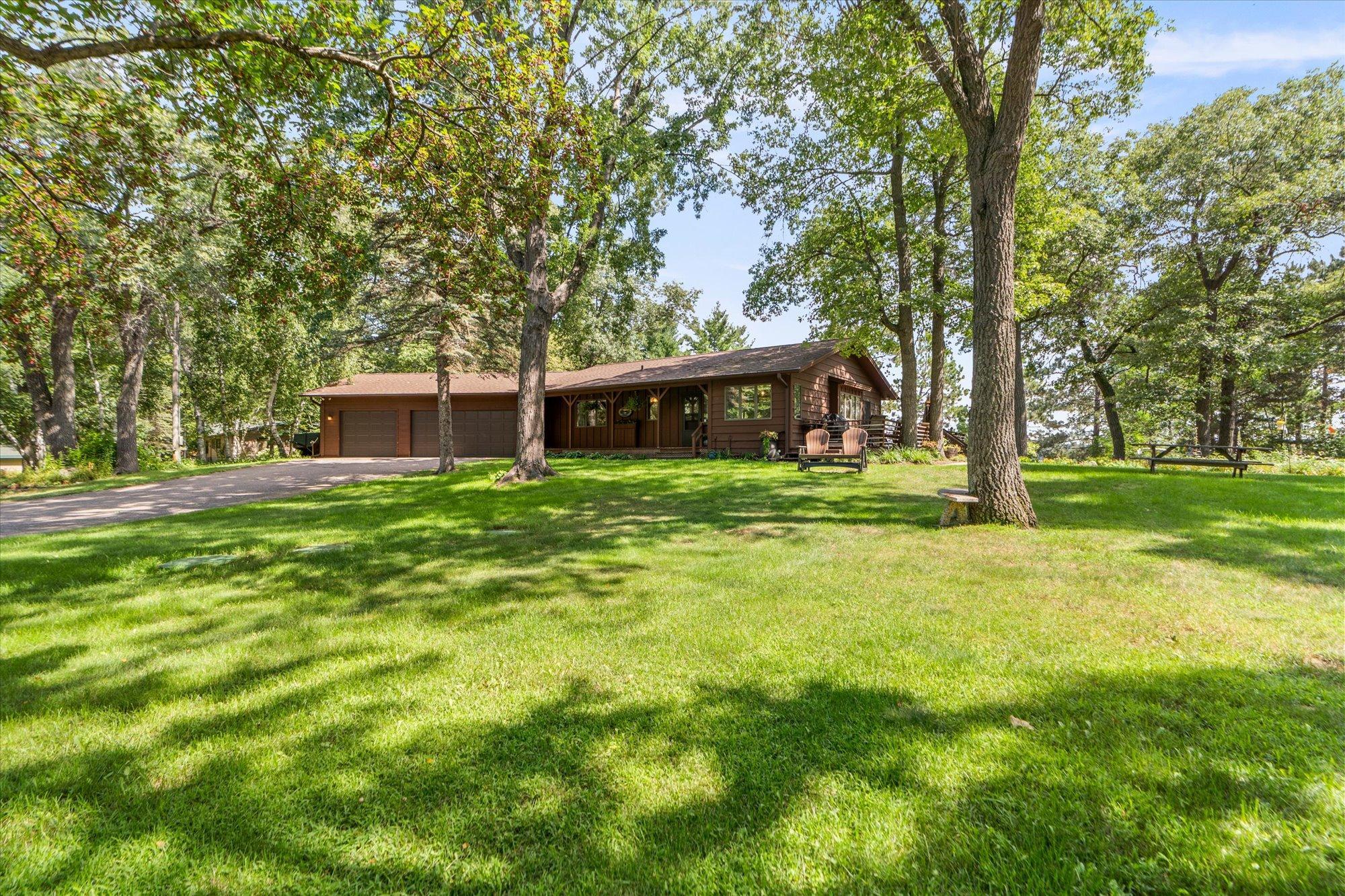 1974 single family home for sale at 29270 Huxtable Point Road in Merrifield, MN — 3 bed, 2 bath (photo 25 of 47)