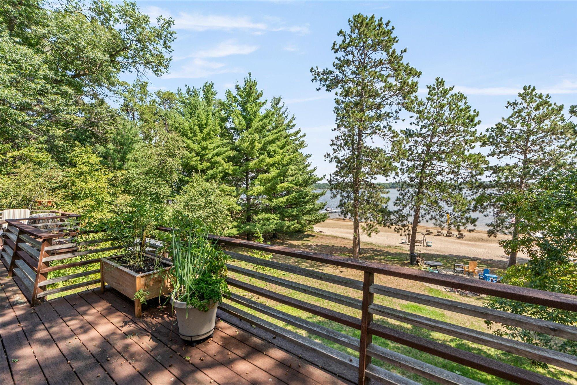 1974 single family home for sale at 29270 Huxtable Point Road in Merrifield, MN — 3 bed, 2 bath (photo 27 of 47)