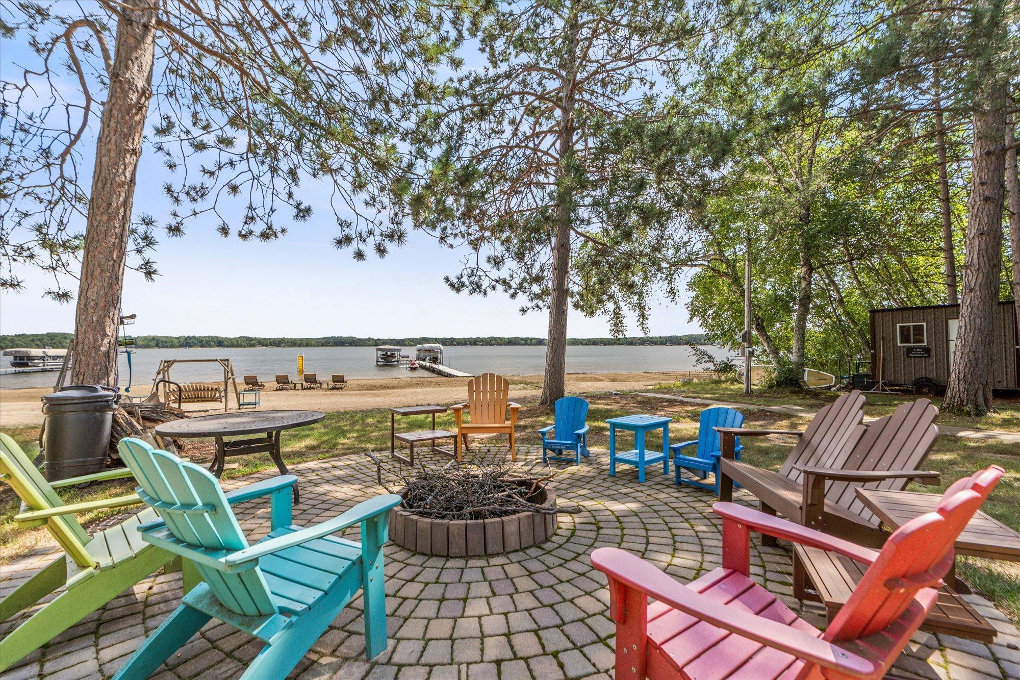1974 single family home for sale at 29270 Huxtable Point Road in Merrifield, MN — 3 bed, 2 bath (photo 28 of 47)