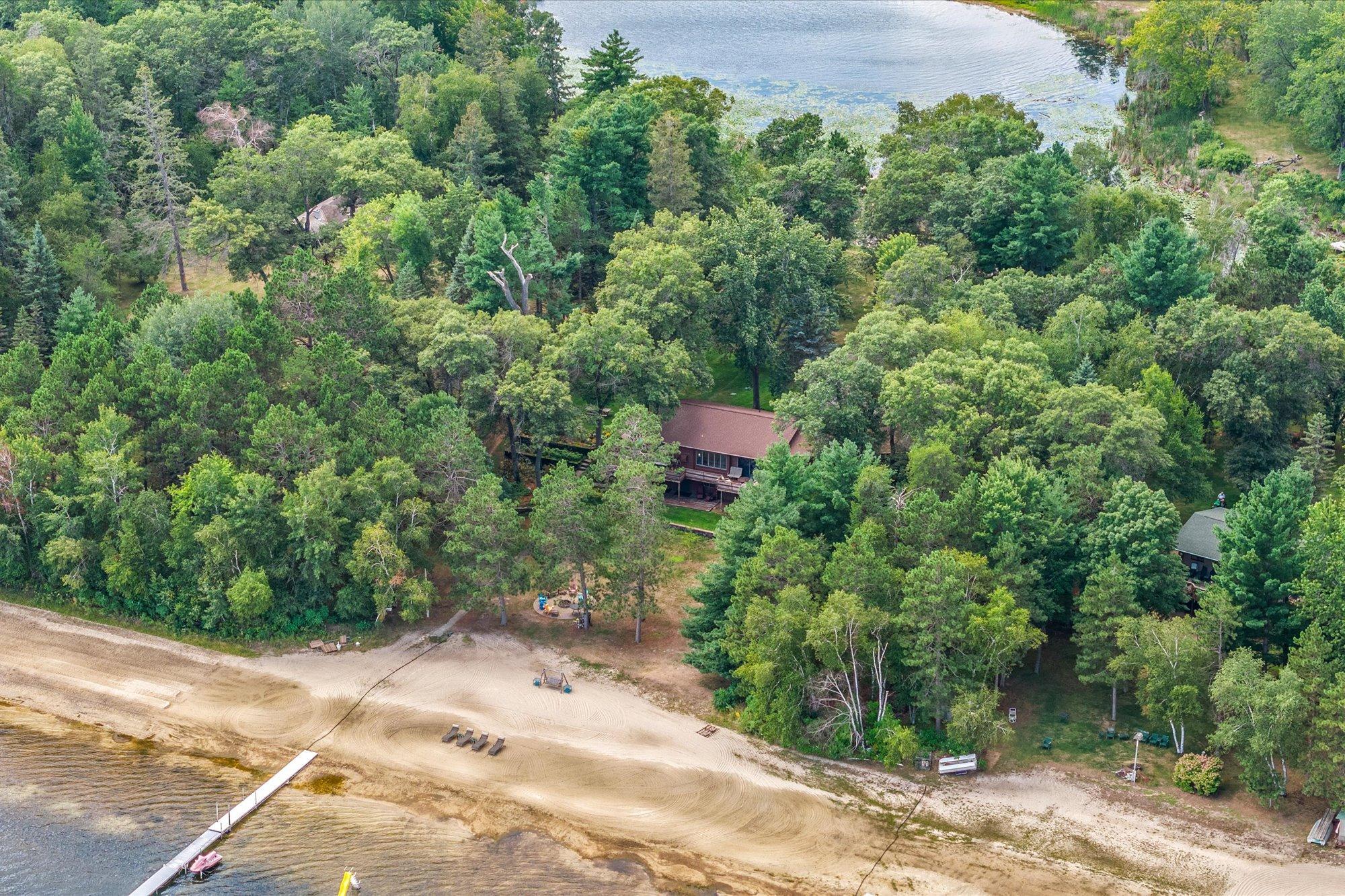 1974 single family home for sale at 29270 Huxtable Point Road in Merrifield, MN — 3 bed, 2 bath (photo 35 of 47)