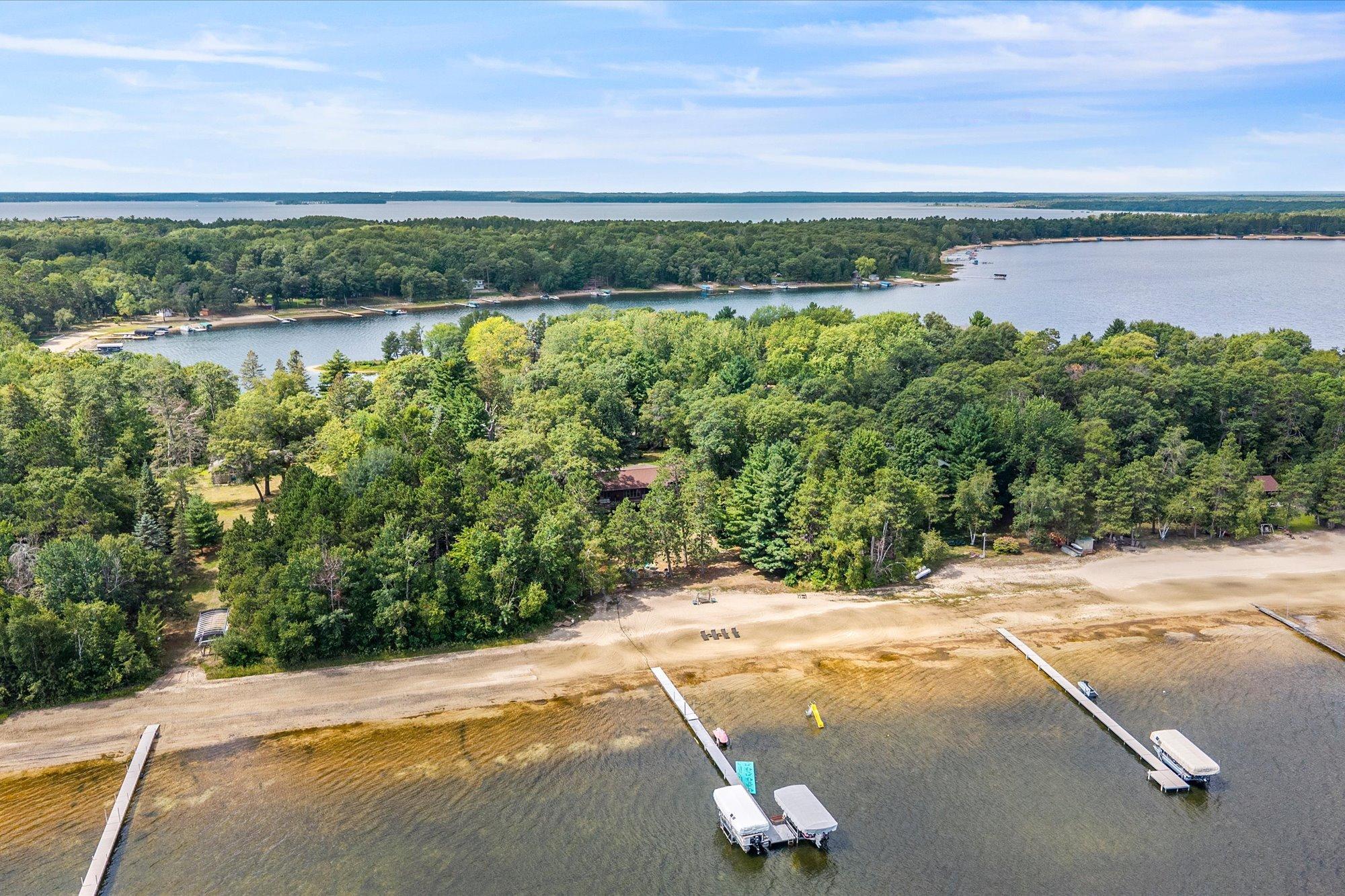 1974 single family home for sale at 29270 Huxtable Point Road in Merrifield, MN — 3 bed, 2 bath (photo 36 of 47)