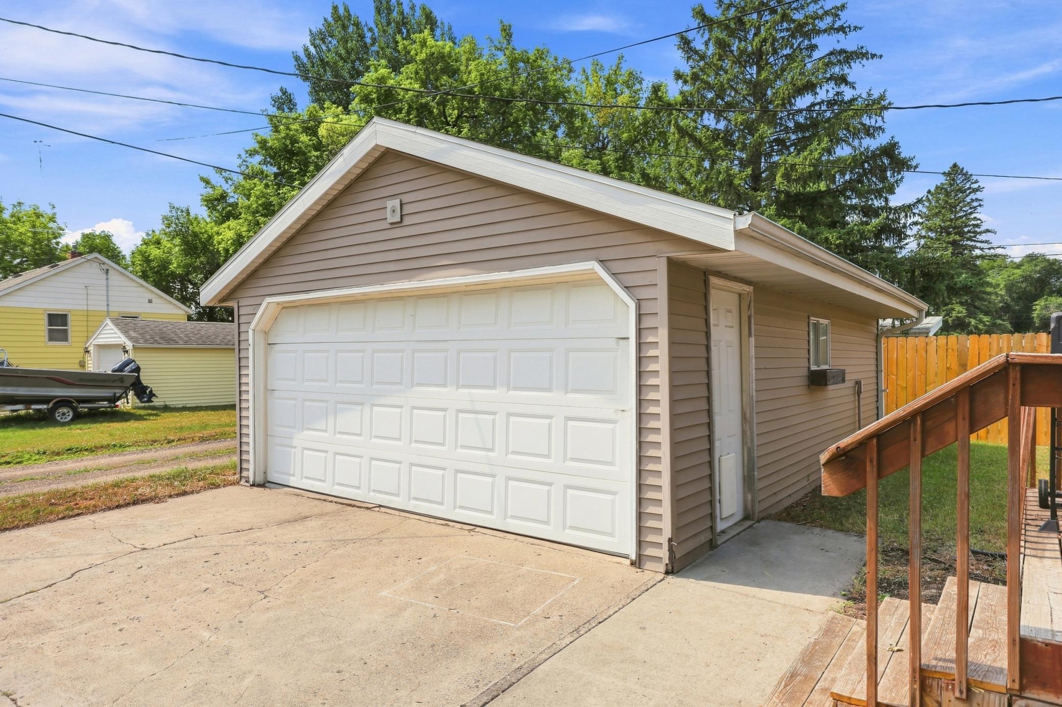 1920 single family home for sale at 202 1st Avenue SW in Dilworth, MN — 4 bed, 2 bath (photo 32 of 32)