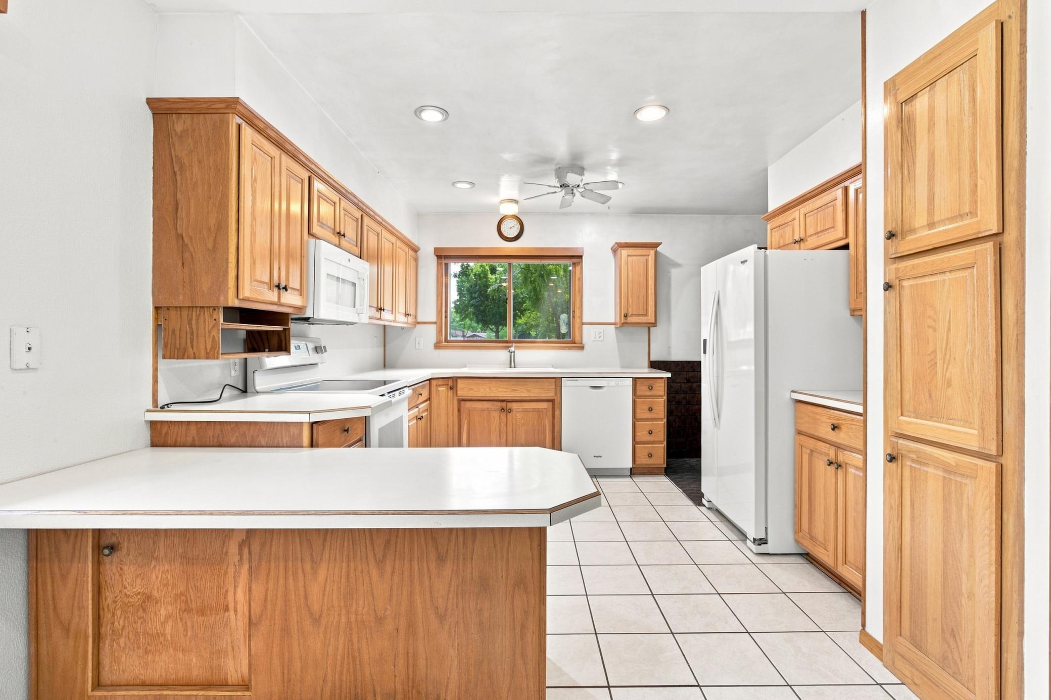 1914 15th Street S, Moorhead MN 56560 - Photo 11 of 43