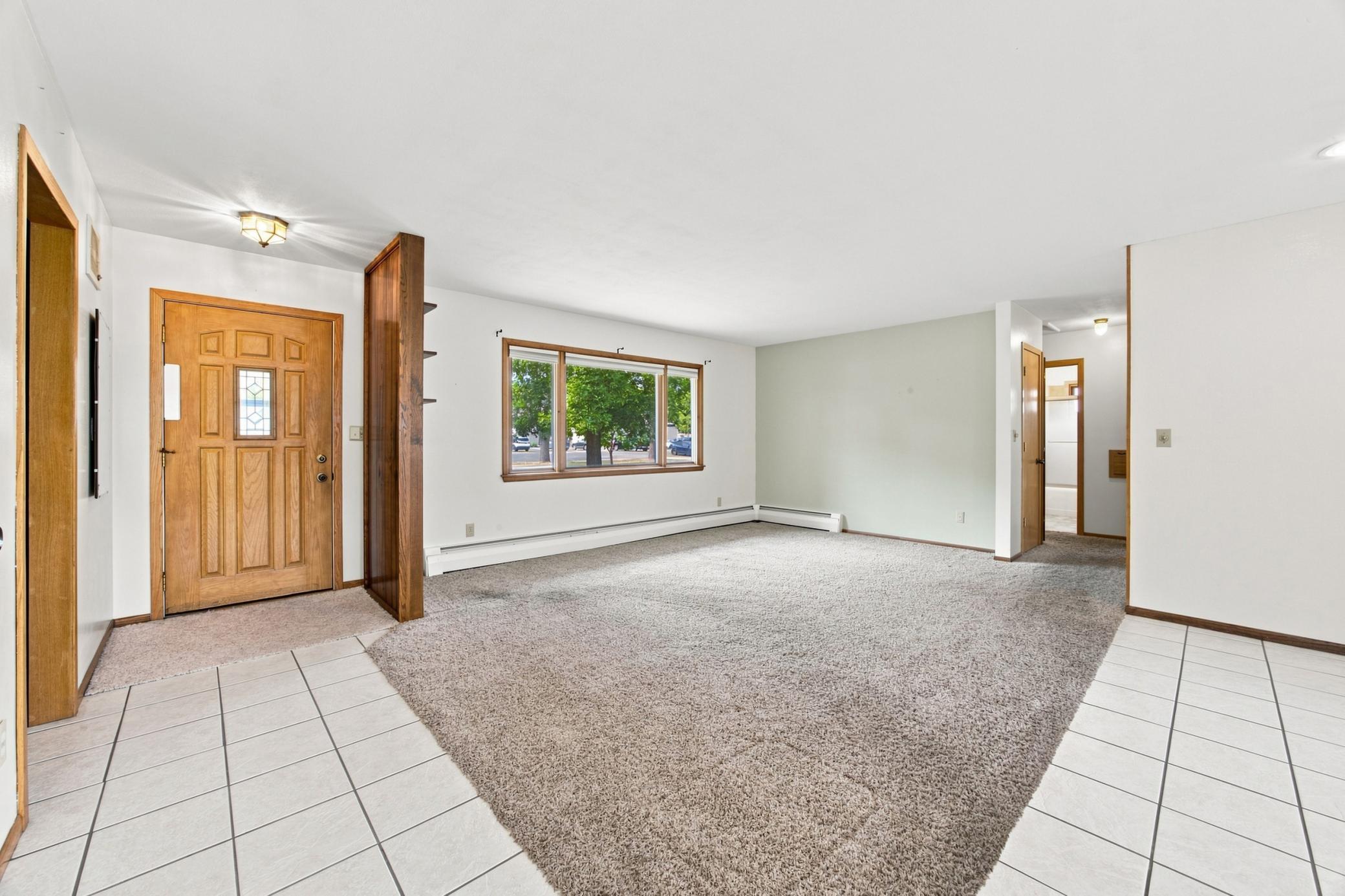1914 15th Street S, Moorhead MN 56560 - Photo 4 of 43