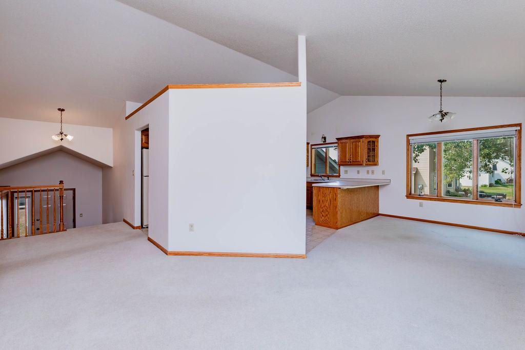 1996 single family home for sale at 202 Fairway Drive in Casselton, ND — 5 bed, 4 bath (photo 24 of 54)
