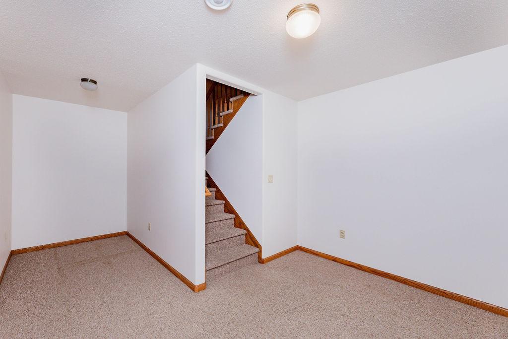 1996 single family home for sale at 202 Fairway Drive in Casselton, ND — 5 bed, 4 bath (photo 40 of 54)