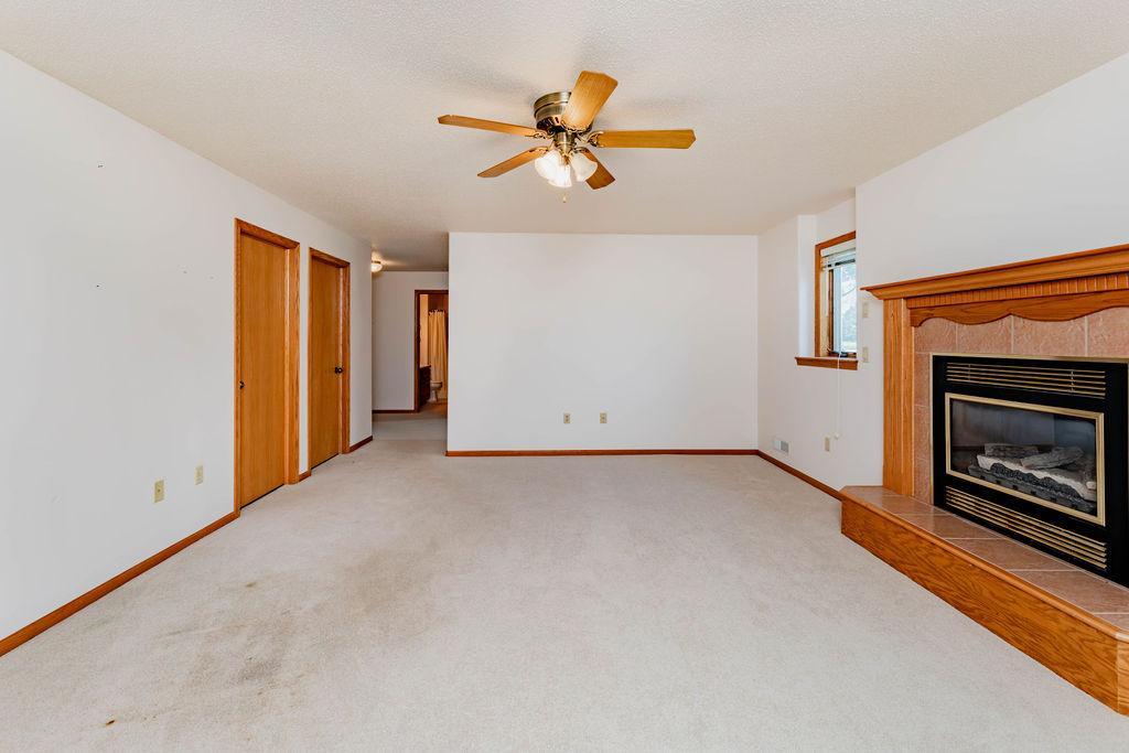 1996 single family home for sale at 202 Fairway Drive in Casselton, ND — 5 bed, 4 bath (photo 43 of 54)