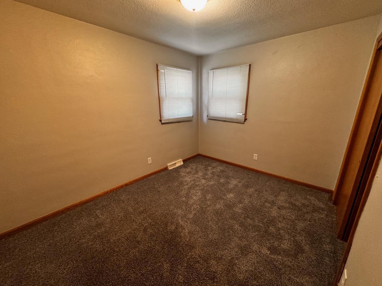 706 20th Street N, Moorhead MN 56560 - Photo 14 of 27