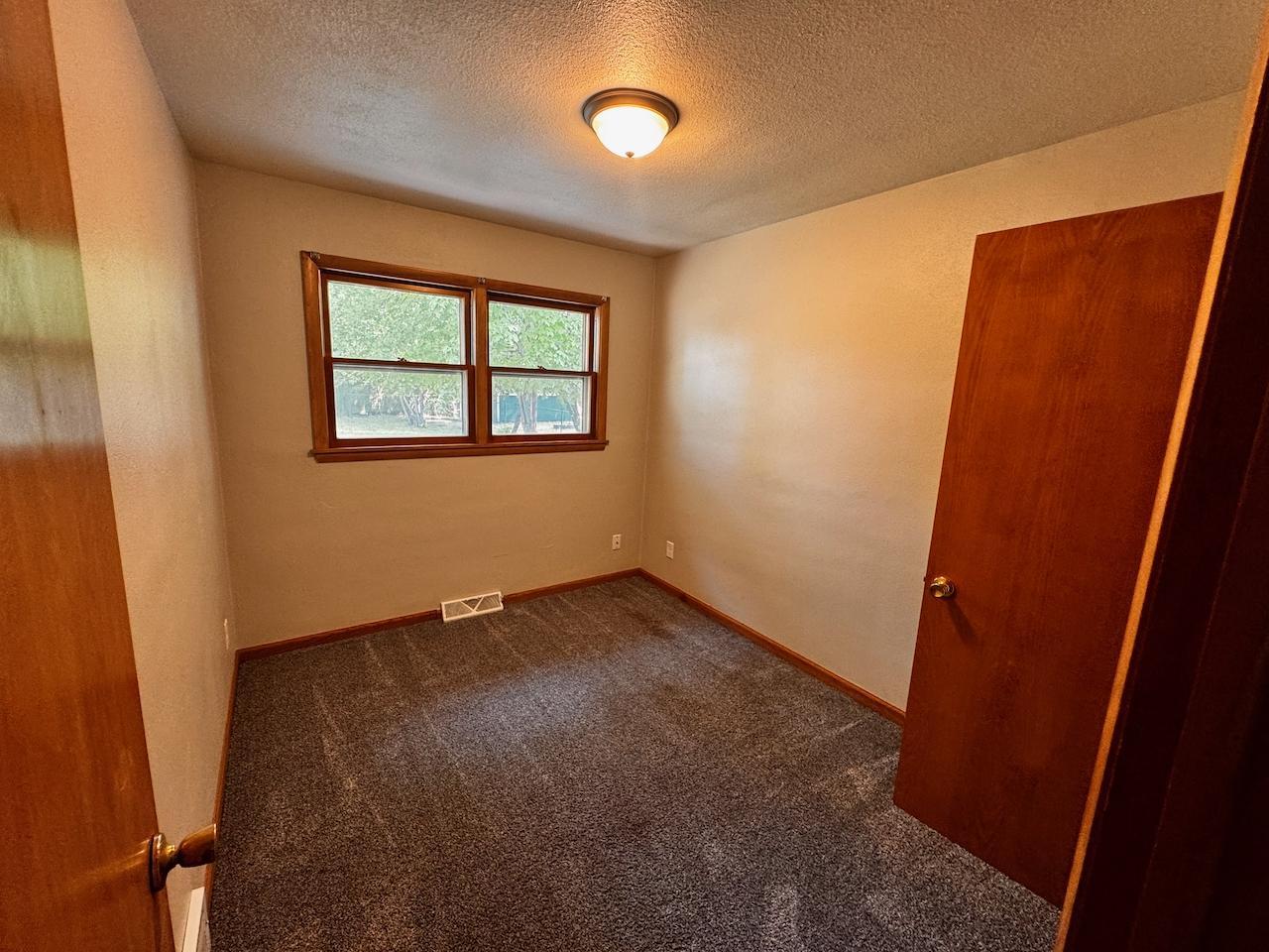 706 20th Street N, Moorhead MN 56560 - Photo 18 of 27