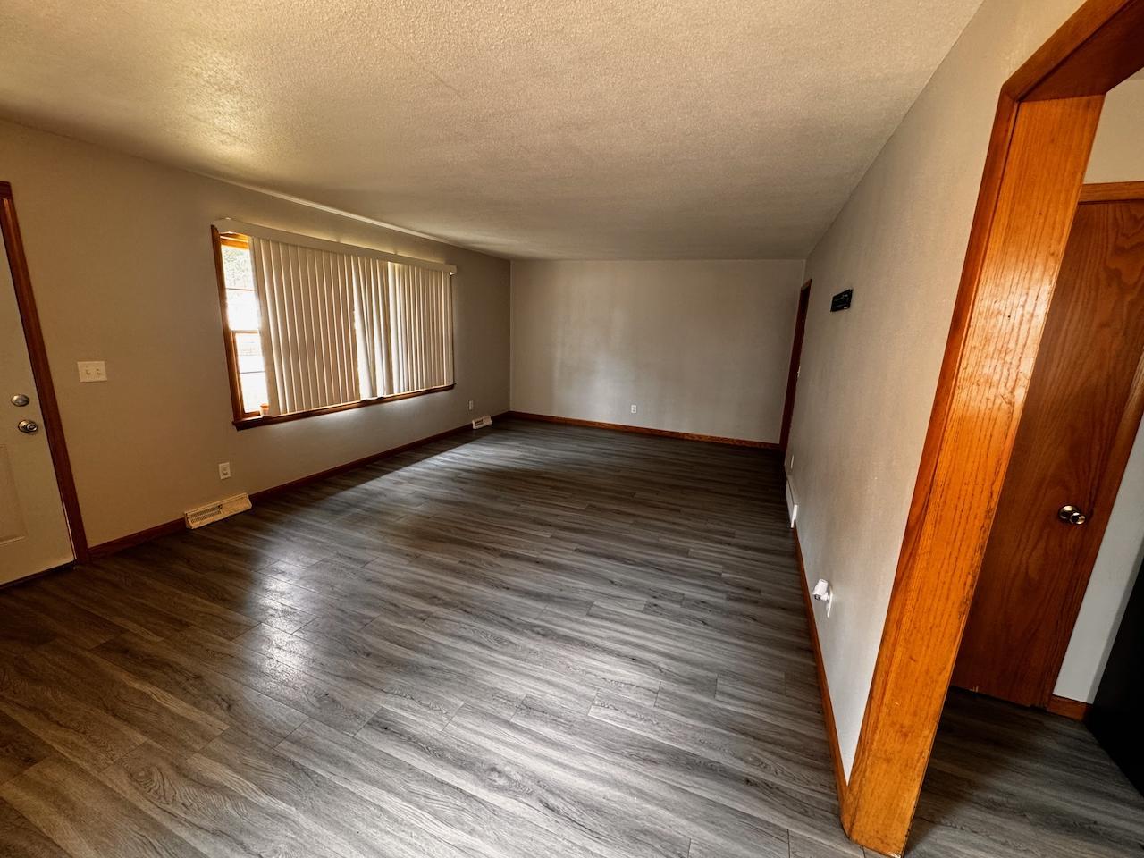 706 20th Street N, Moorhead MN 56560 - Photo 8 of 27