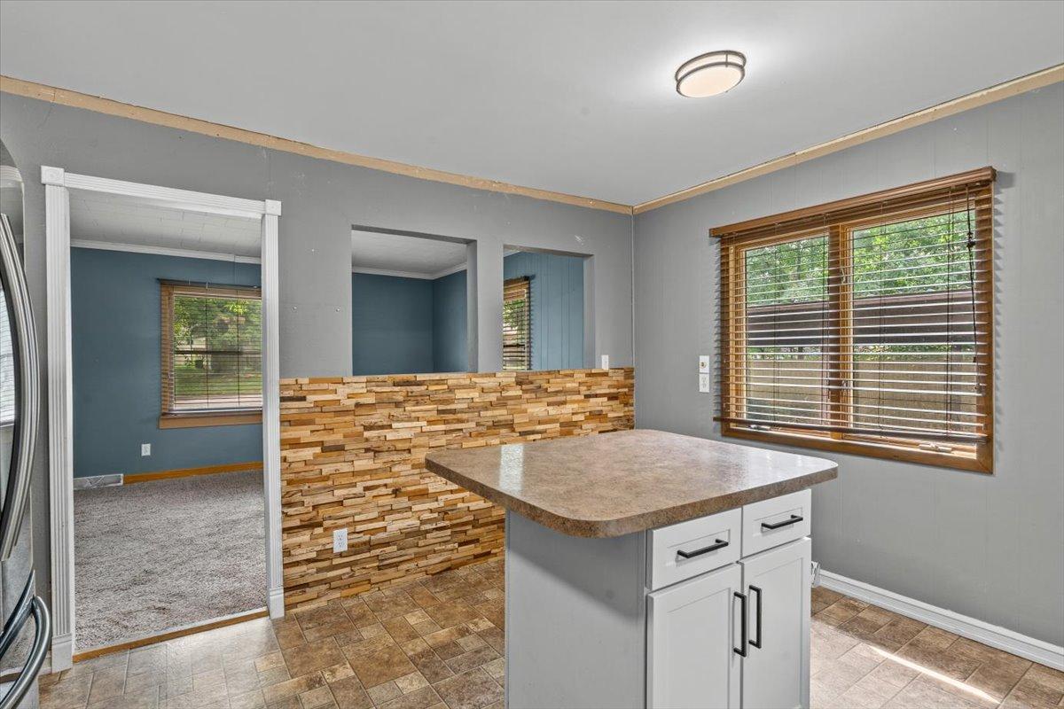 1957 single family home for sale at 609 Center Street S in Wahpeton, ND — 2 bed, 1 bath (photo 28 of 45)