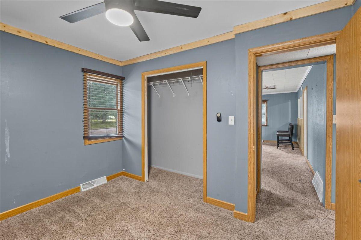 1957 single family home for sale at 609 Center Street S in Wahpeton, ND — 2 bed, 1 bath (photo 34 of 45)