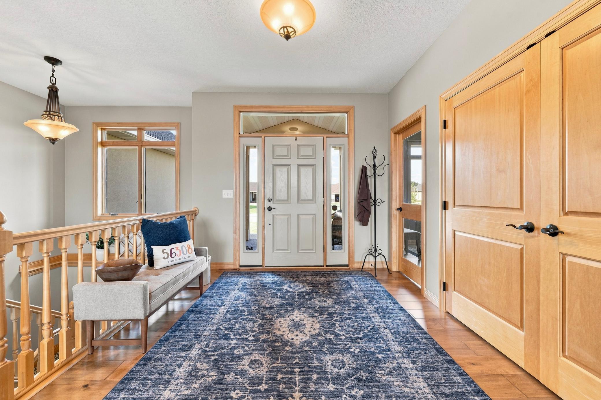 2003 single family home for sale at 1003 Latoka Heights Lane SW in Alexandria, MN — 5 bed, 4 bath (photo 11 of 58)