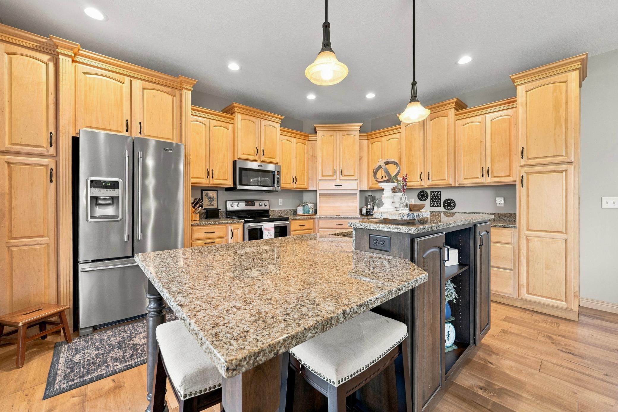 2003 single family home for sale at 1003 Latoka Heights Lane SW in Alexandria, MN — 5 bed, 4 bath (photo 15 of 58)